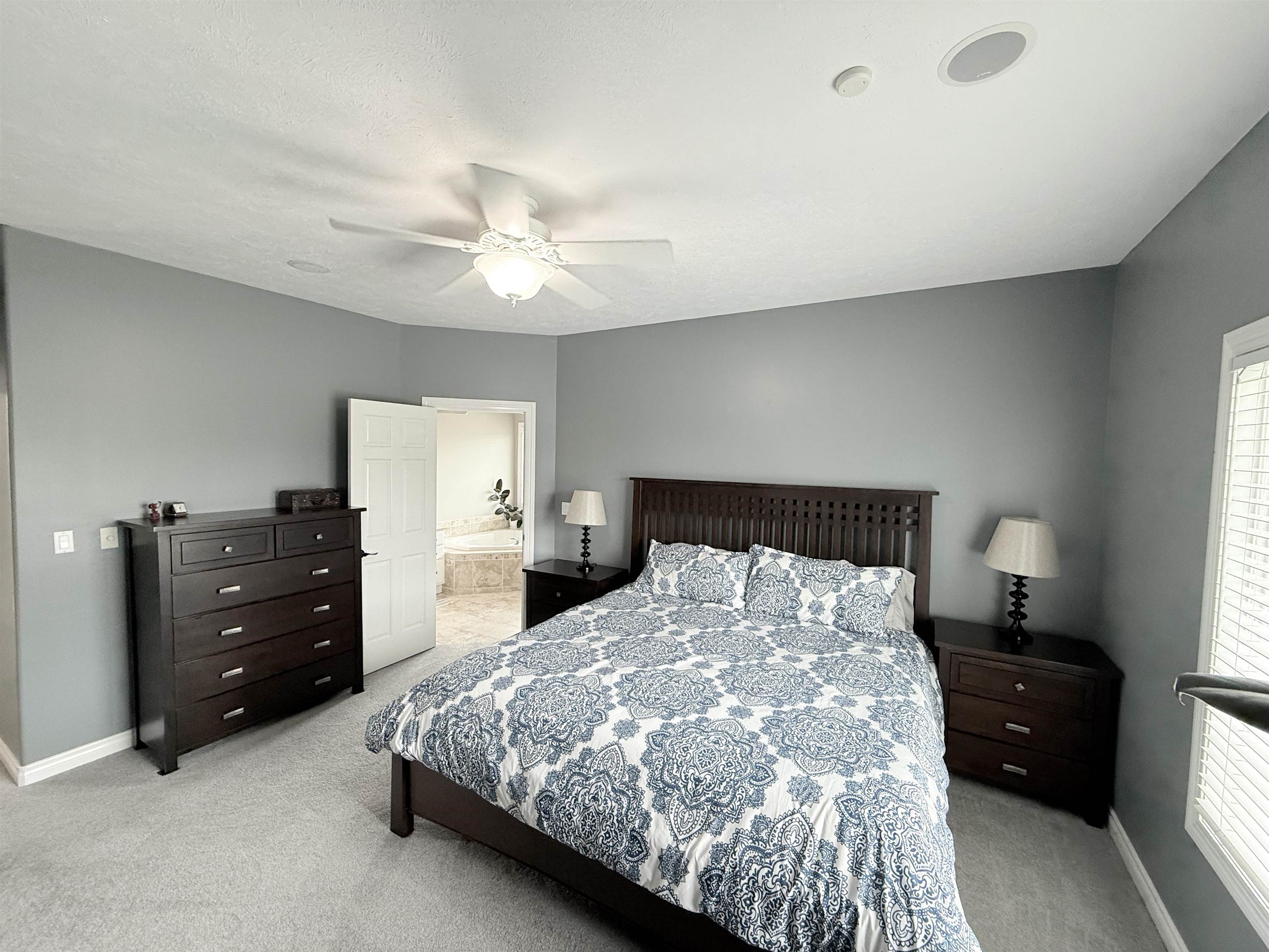 Norfolk, Nebraska 68701, United States, 5 Bedrooms Bedrooms, ,4 BathroomsBathrooms,Residential,Active,145965