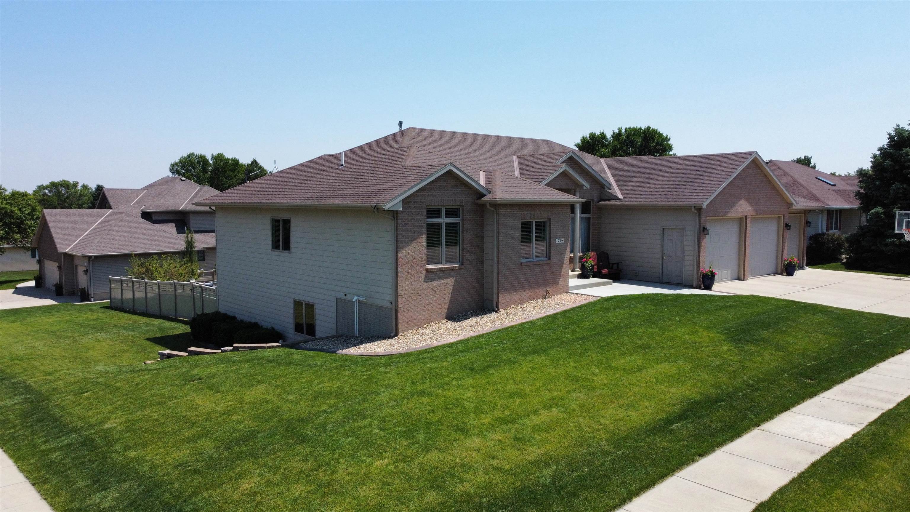Norfolk, Nebraska 68701, United States, 5 Bedrooms Bedrooms, ,4 BathroomsBathrooms,Residential,Active,145965