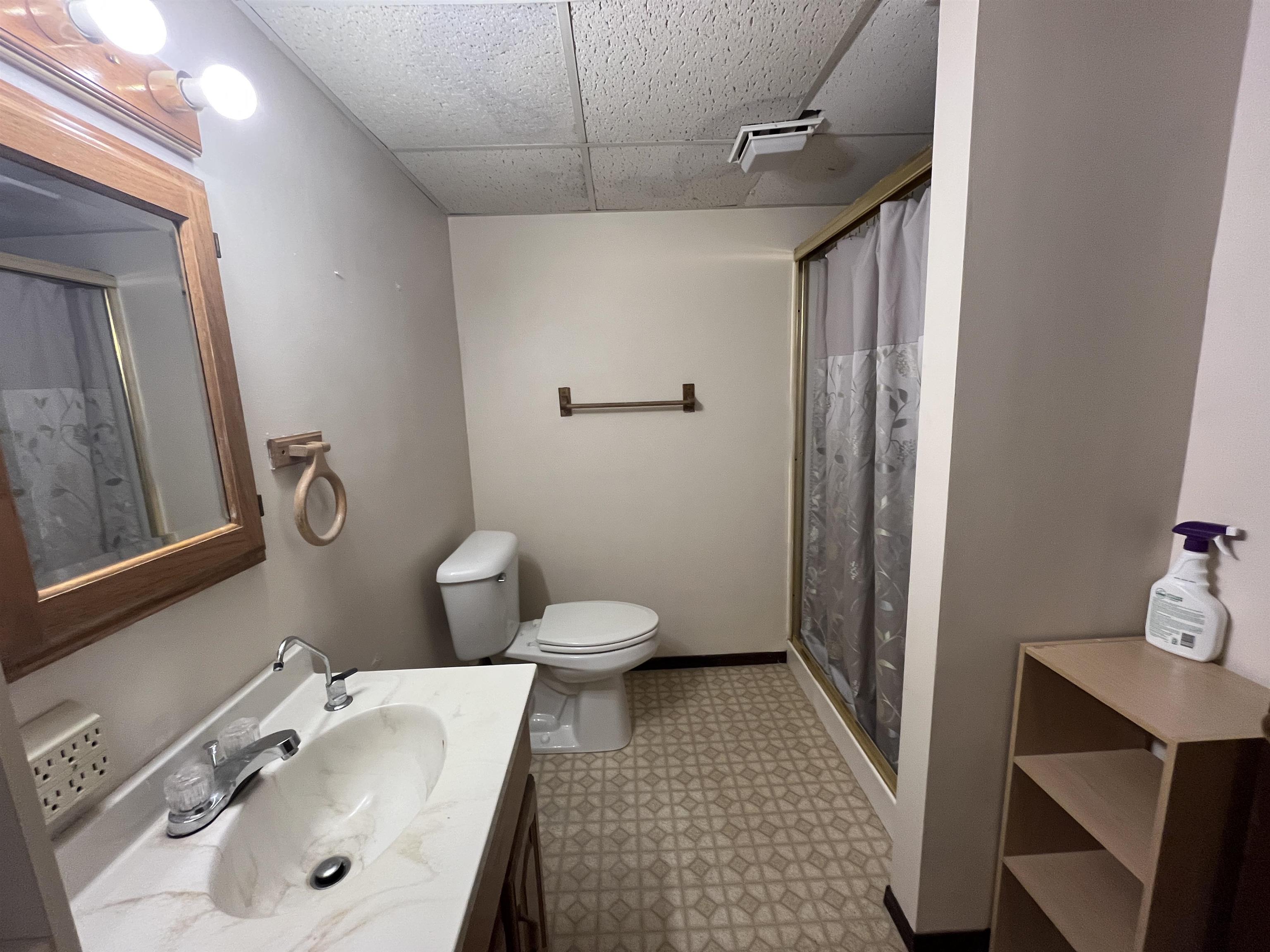 Crofton, Nebraska 68730, United States, 5 Bedrooms Bedrooms, ,3 BathroomsBathrooms,Land,Active,173910