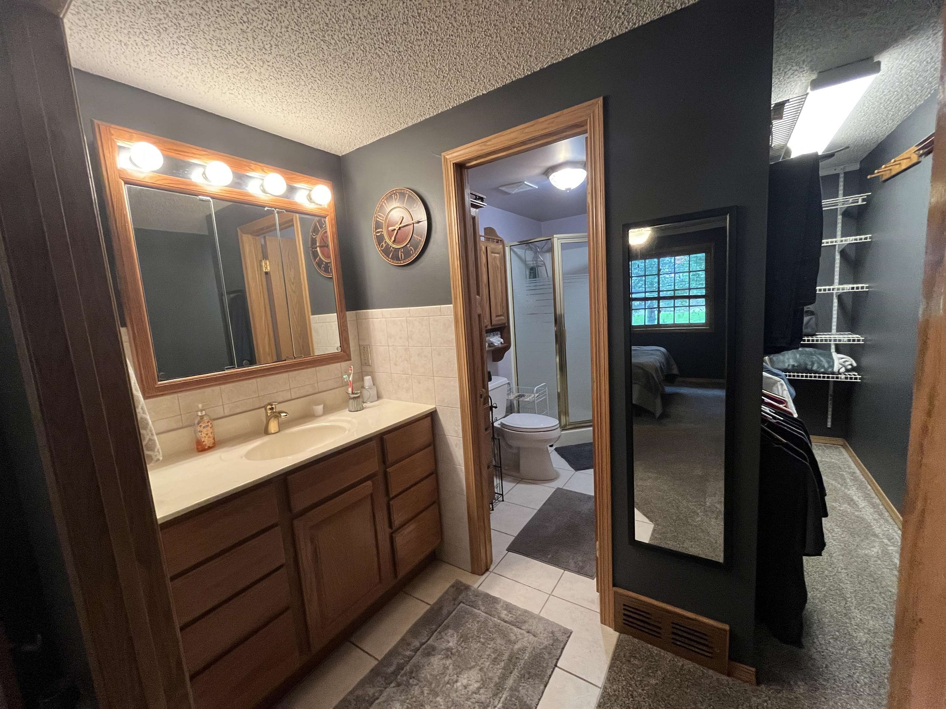 Crofton, Nebraska 68730, United States, 5 Bedrooms Bedrooms, ,3 BathroomsBathrooms,Land,Active,173910