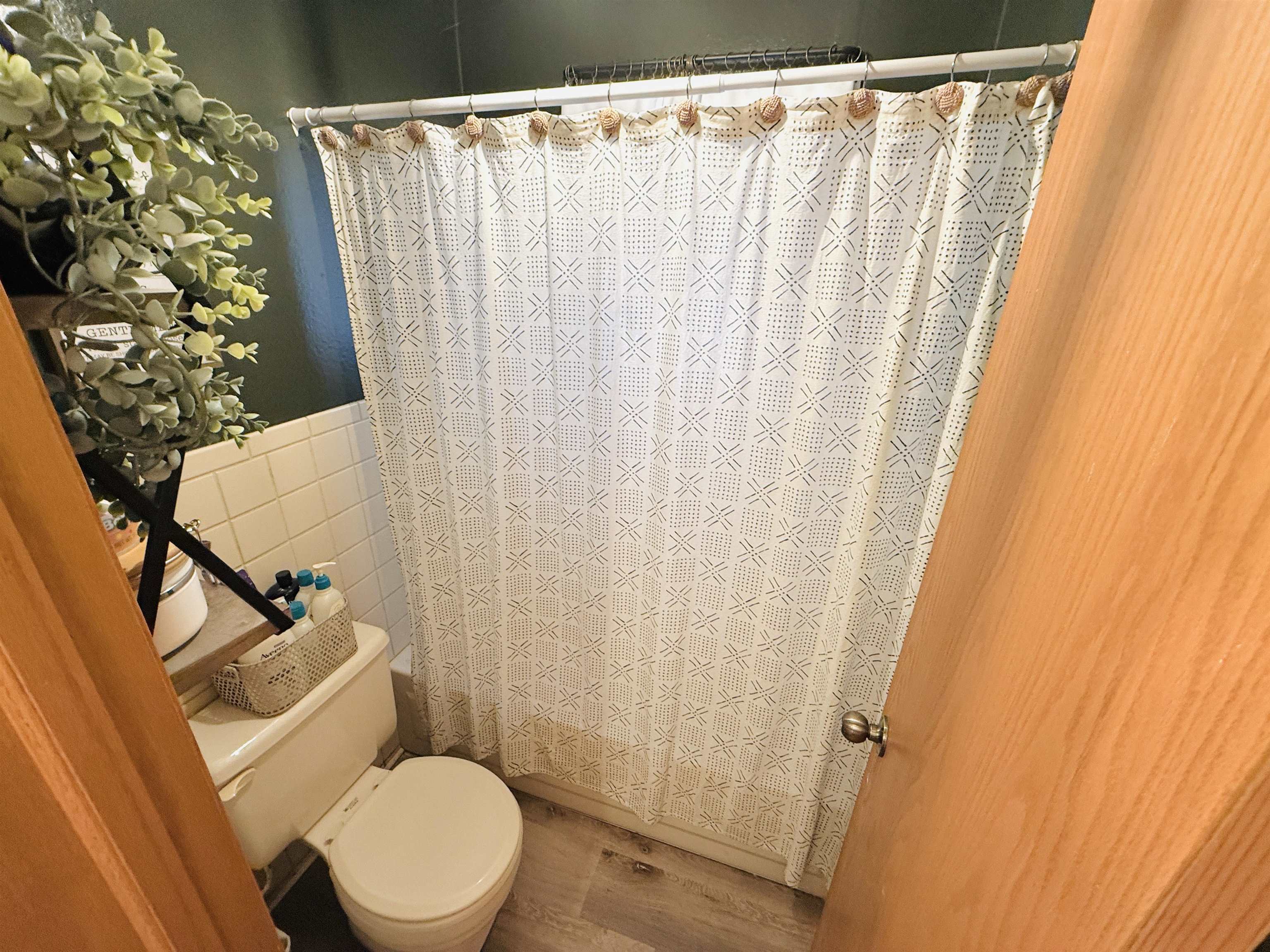 Neligh, Nebraska 68756, United States, 3 Bedrooms Bedrooms, ,2 BathroomsBathrooms,Residential,Active,142769