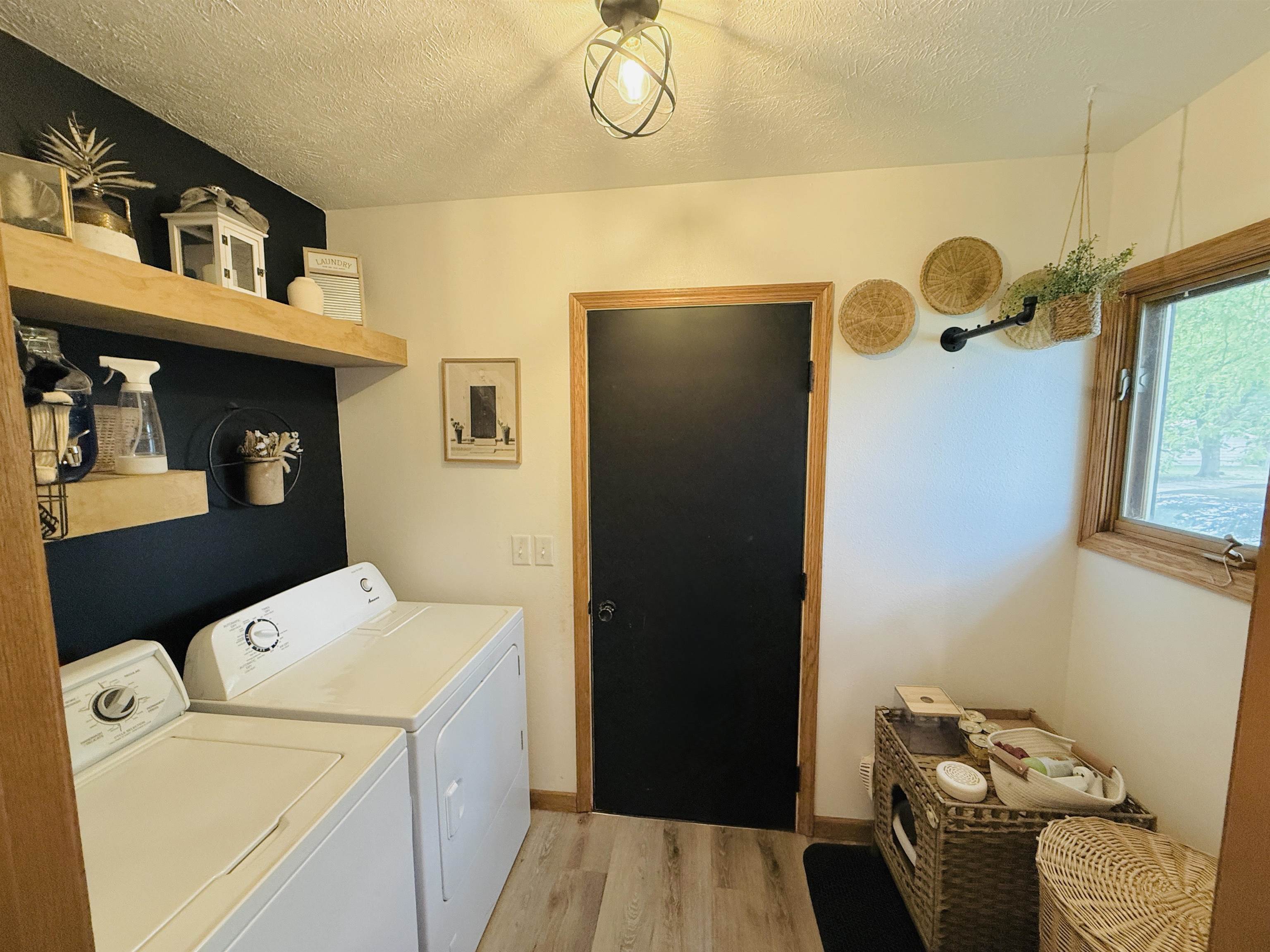 Neligh, Nebraska 68756, United States, 3 Bedrooms Bedrooms, ,2 BathroomsBathrooms,Residential,Active,142769