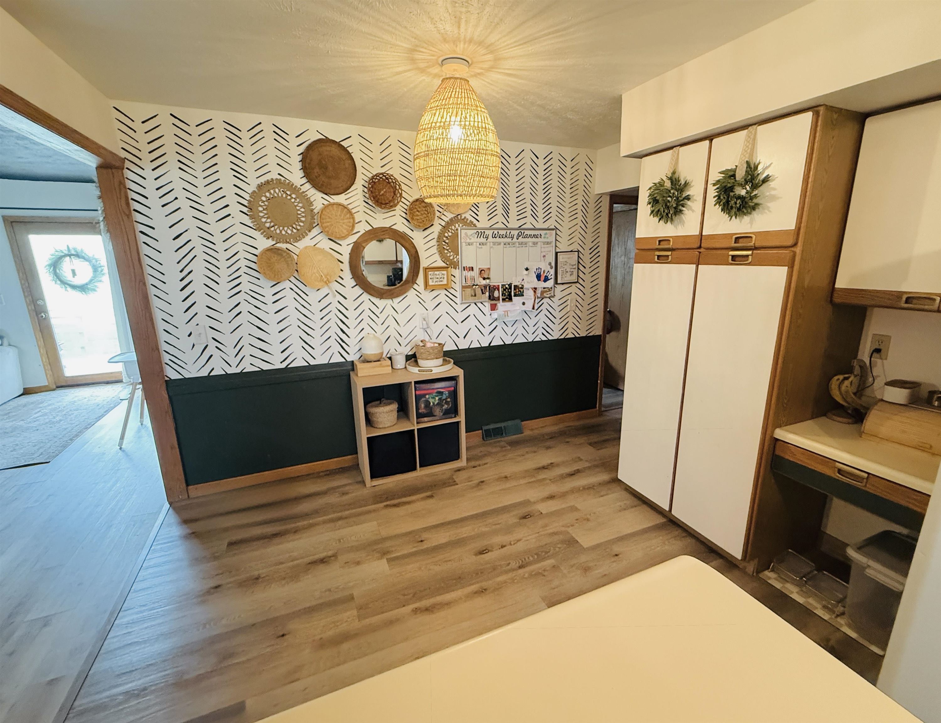 Neligh, Nebraska 68756, United States, 3 Bedrooms Bedrooms, ,2 BathroomsBathrooms,Residential,Active,142769