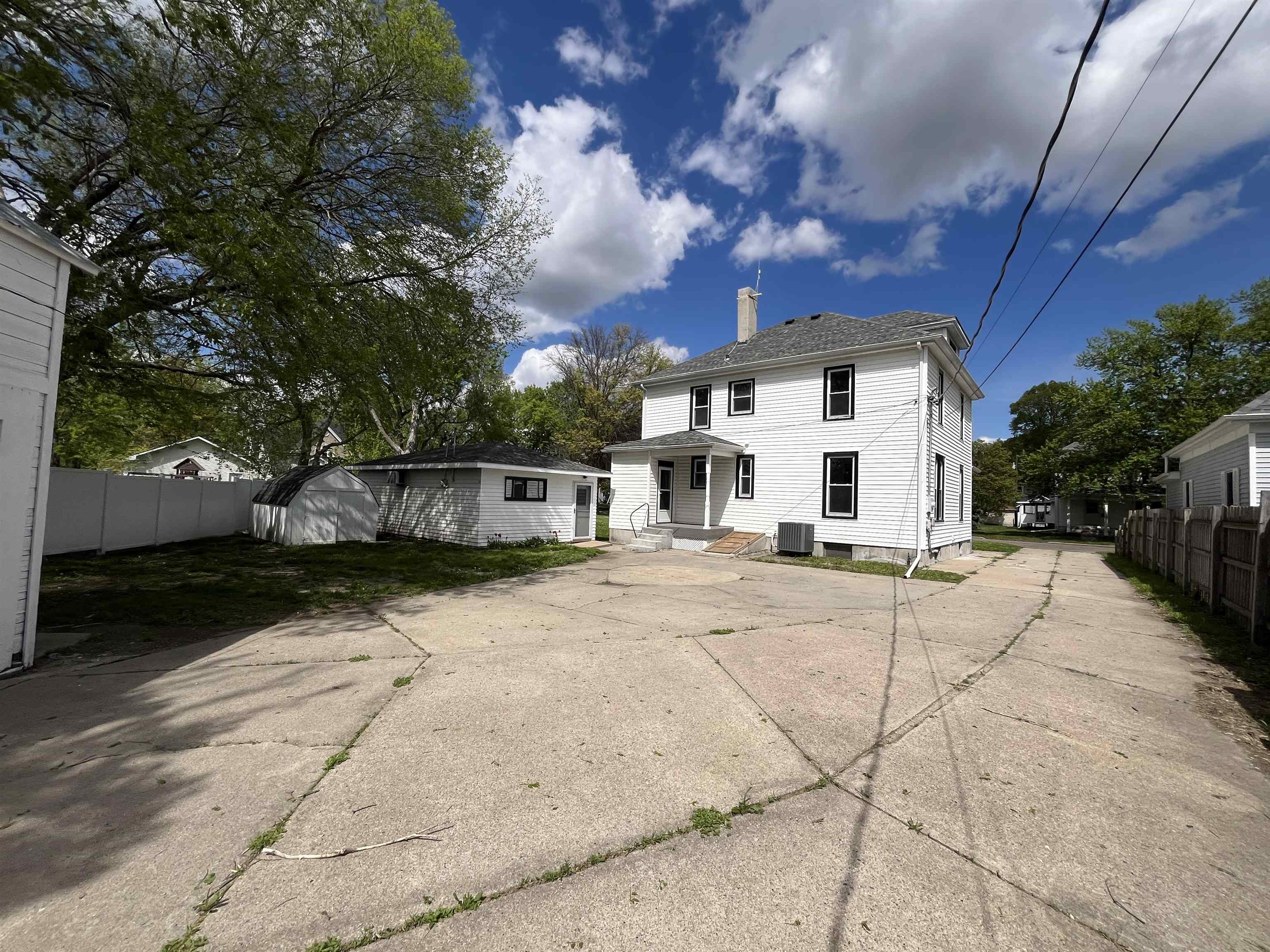 Norfolk, Nebraska 68701, United States, 3 Bedrooms Bedrooms, ,3 BathroomsBathrooms,Residential,Active,110393