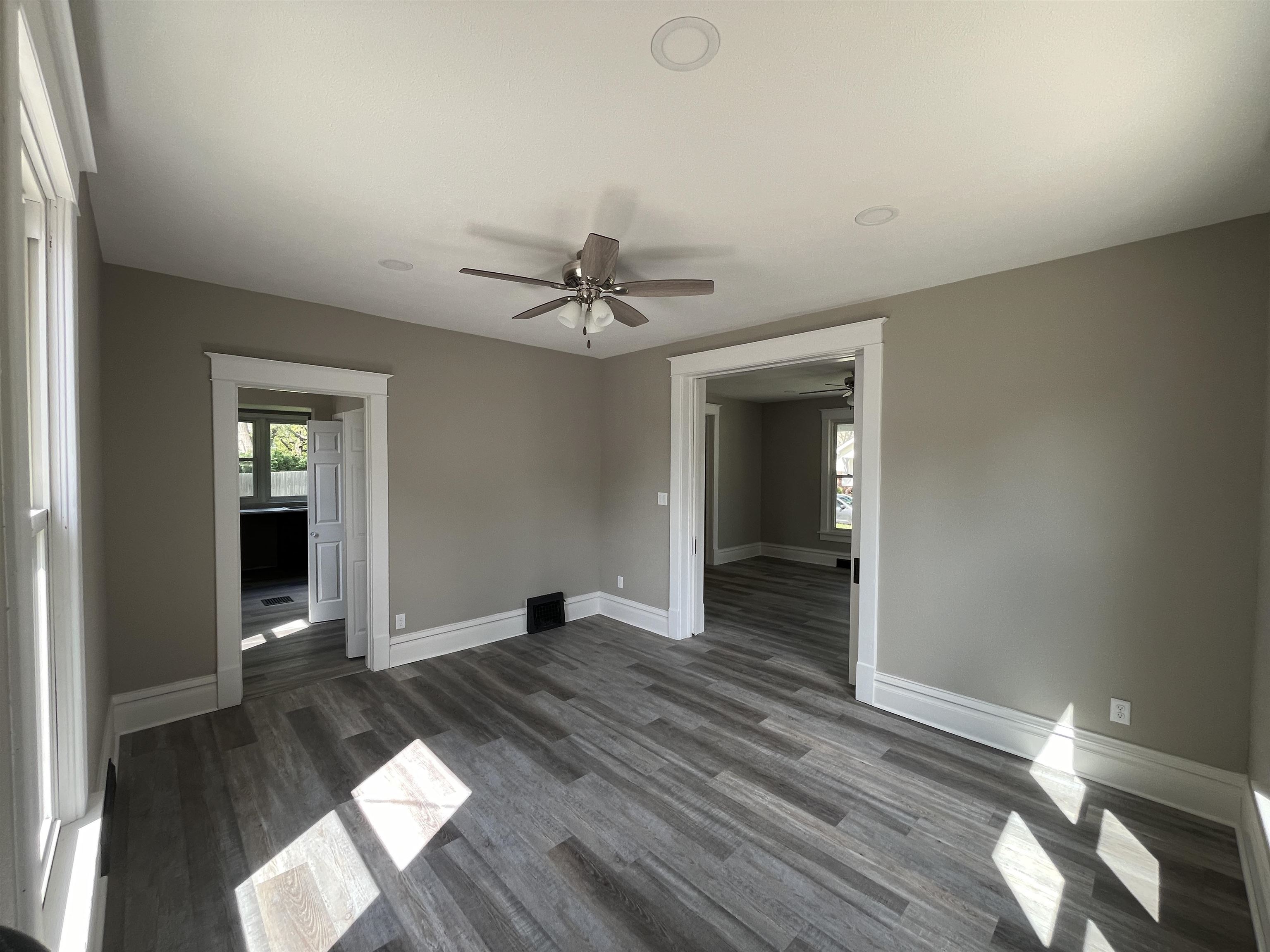 Norfolk, Nebraska 68701, United States, 3 Bedrooms Bedrooms, ,3 BathroomsBathrooms,Residential,Active,110393