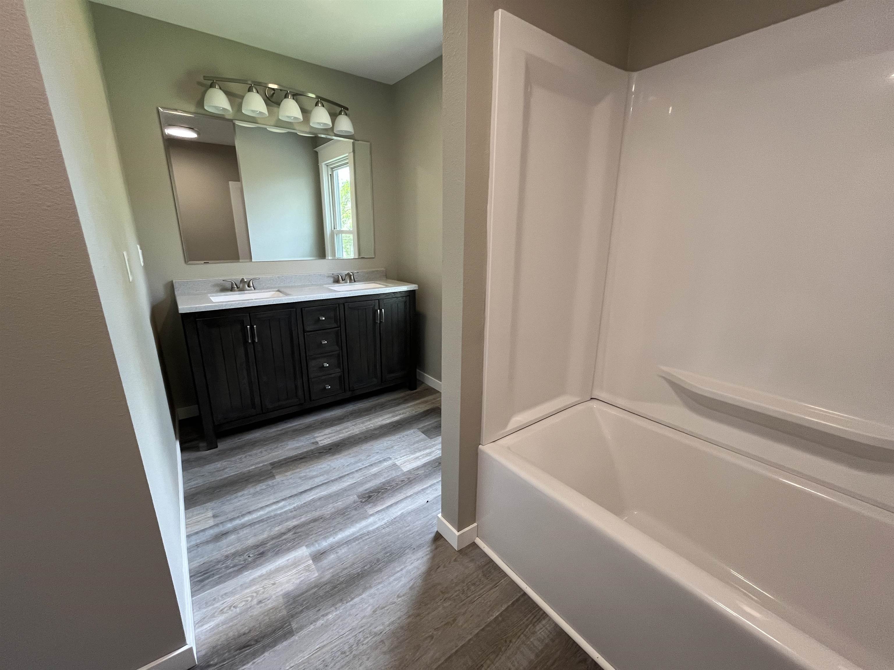 Norfolk, Nebraska 68701, United States, 3 Bedrooms Bedrooms, ,3 BathroomsBathrooms,Residential,Active,110393