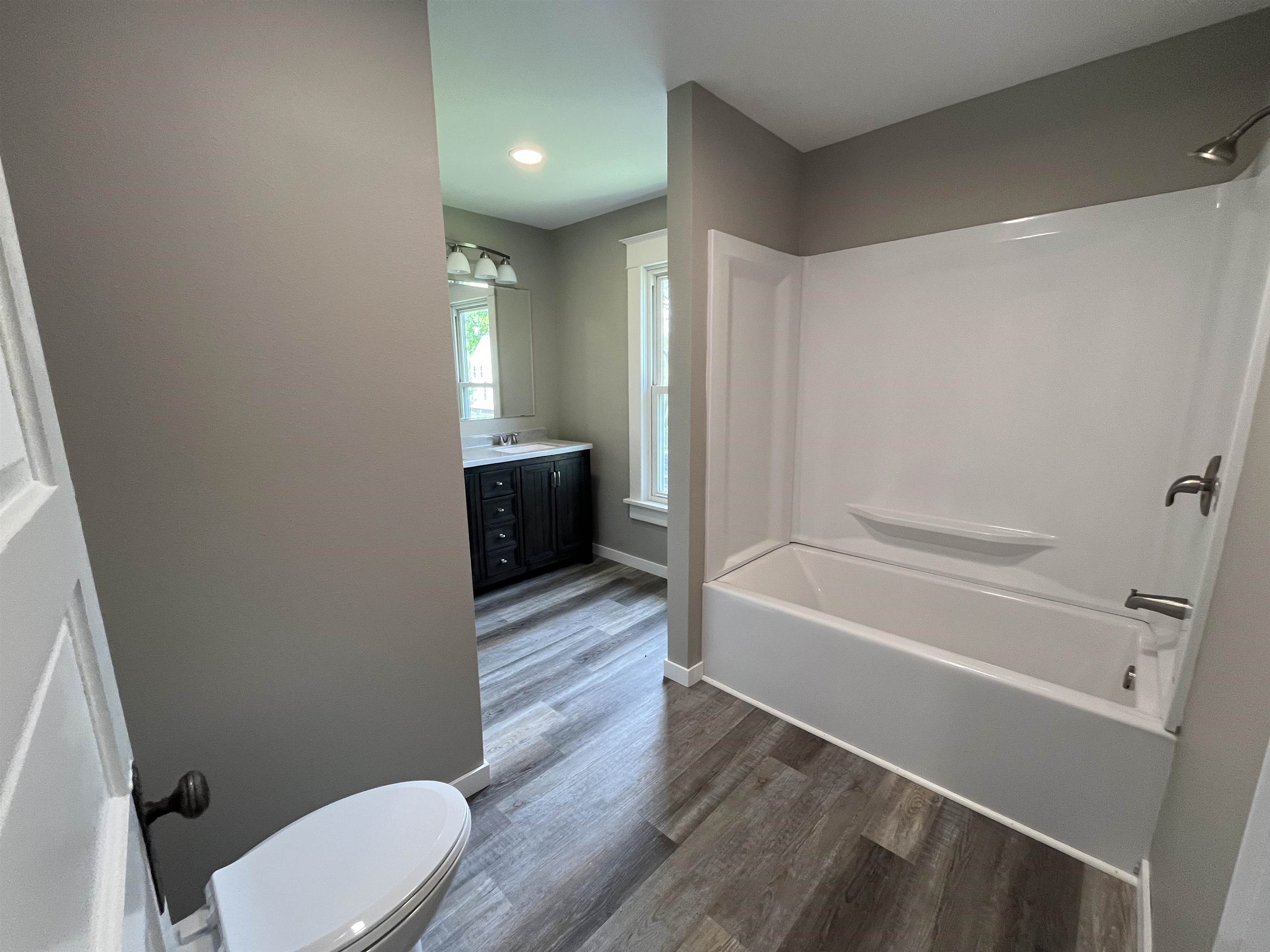 Norfolk, Nebraska 68701, United States, 3 Bedrooms Bedrooms, ,3 BathroomsBathrooms,Residential,Active,110393