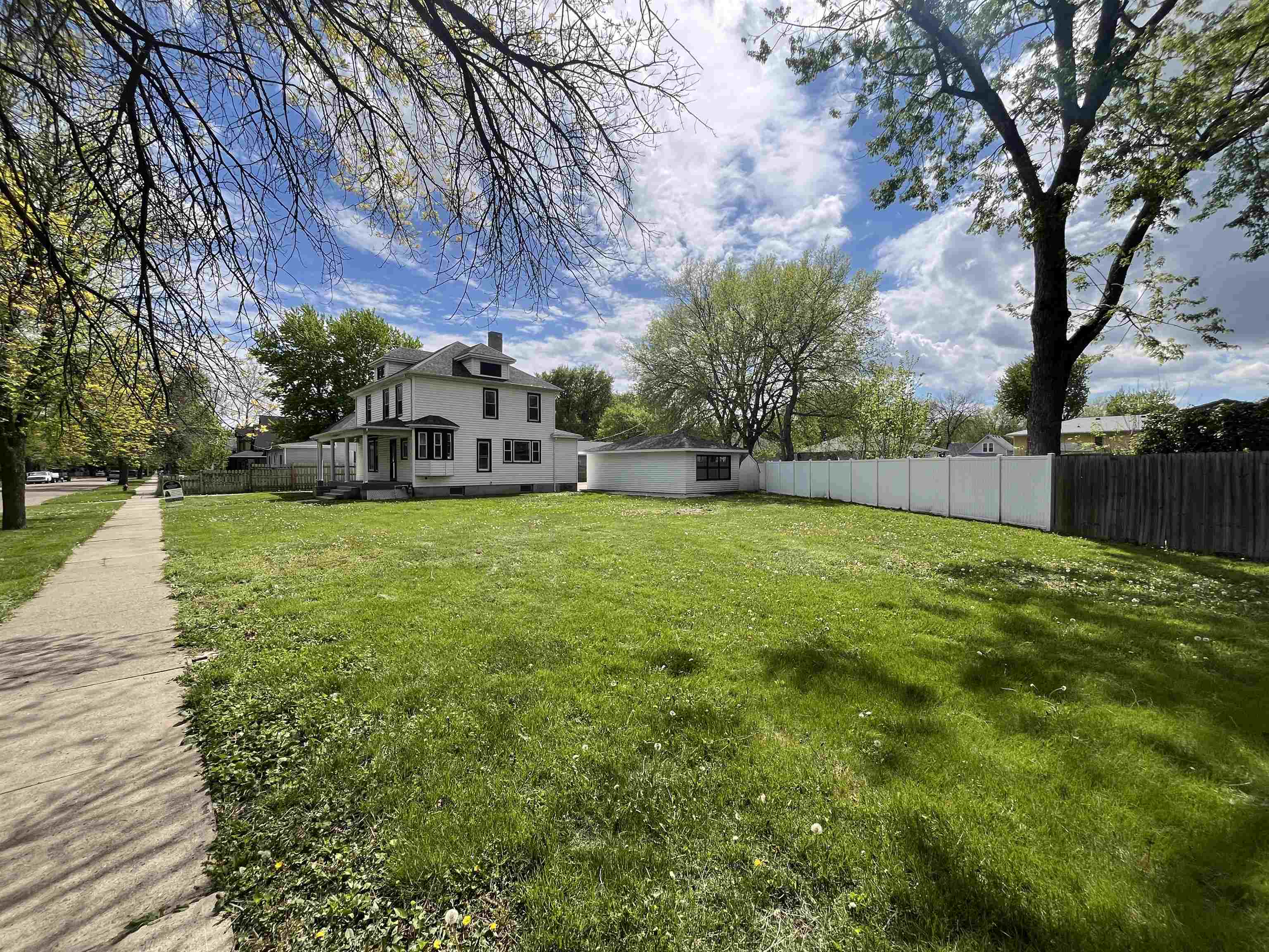 Norfolk, Nebraska 68701, United States, 3 Bedrooms Bedrooms, ,3 BathroomsBathrooms,Residential,Active,110393