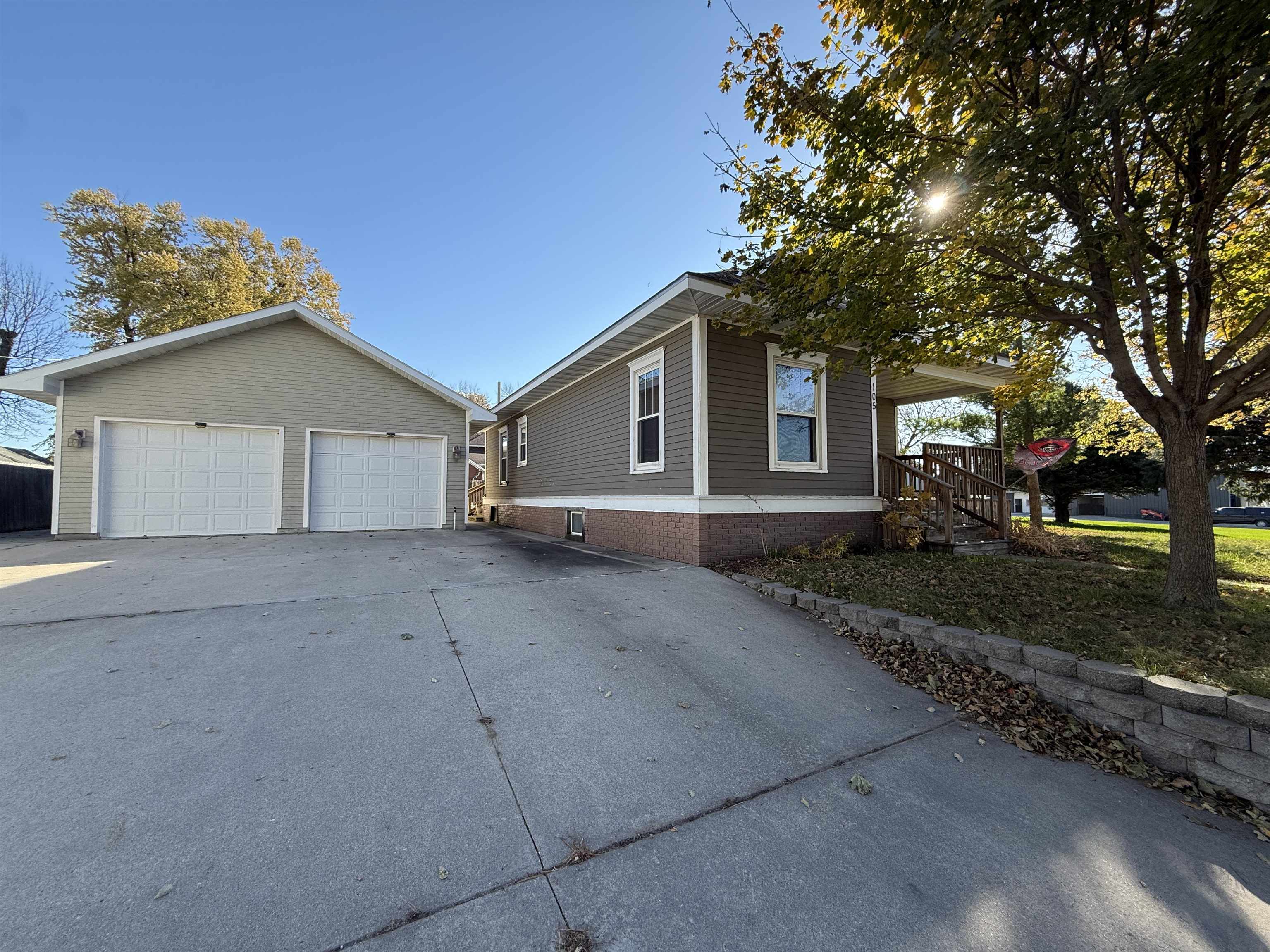 Plainview, Nebraska 68769, United States, 3 Bedrooms Bedrooms, ,3 BathroomsBathrooms,Residential,Active,239059