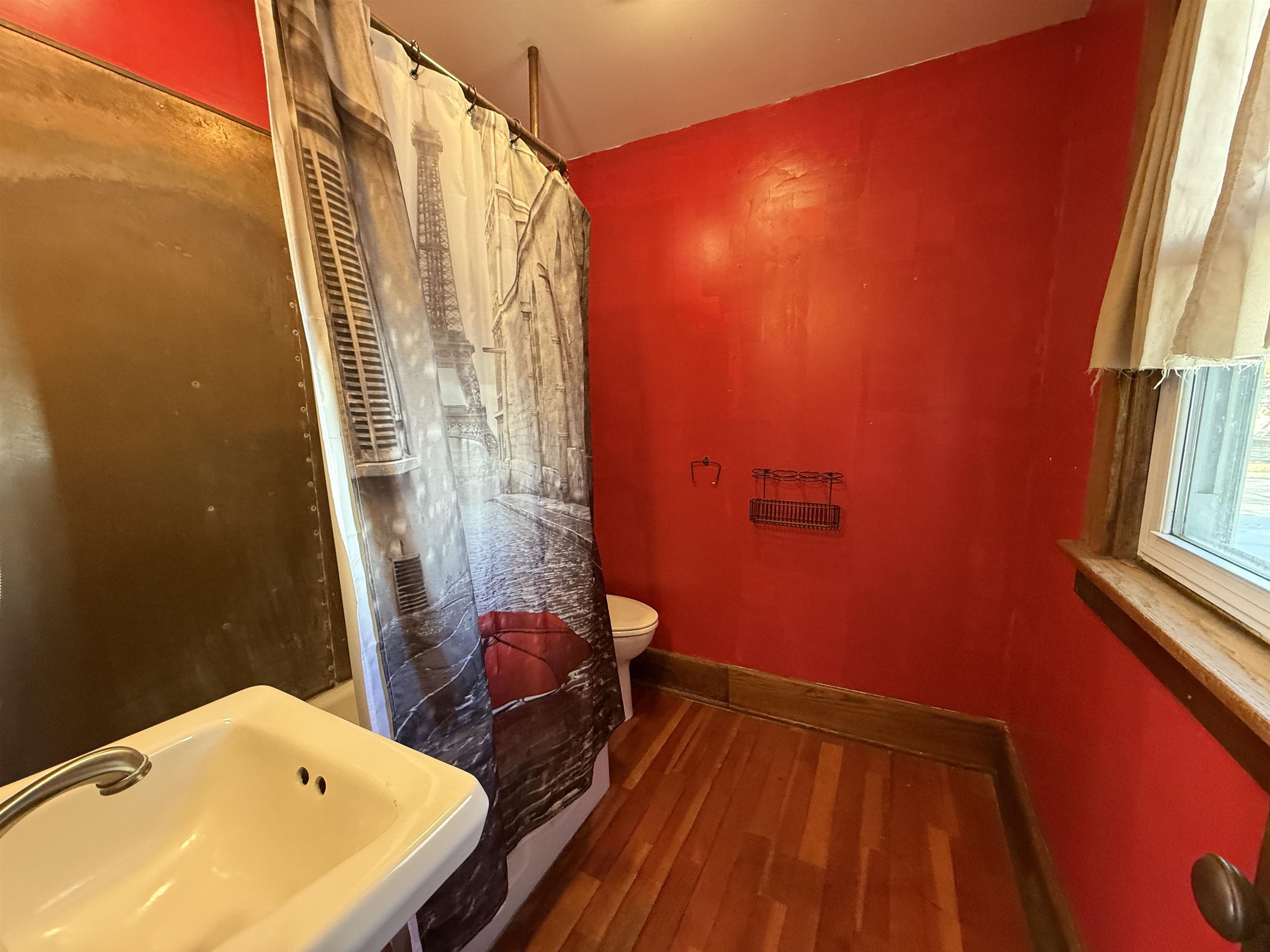 Plainview, Nebraska 68769, United States, 3 Bedrooms Bedrooms, ,3 BathroomsBathrooms,Residential,Active,239059