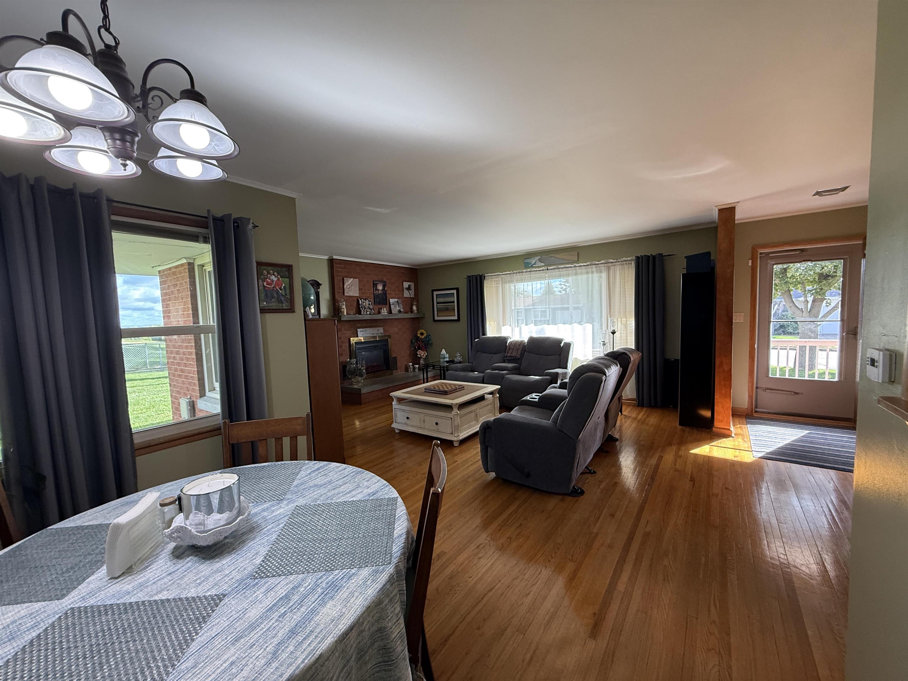 Norfolk, Nebraska 68701, United States, 3 Bedrooms Bedrooms, ,2 BathroomsBathrooms,Residential,Active,204761