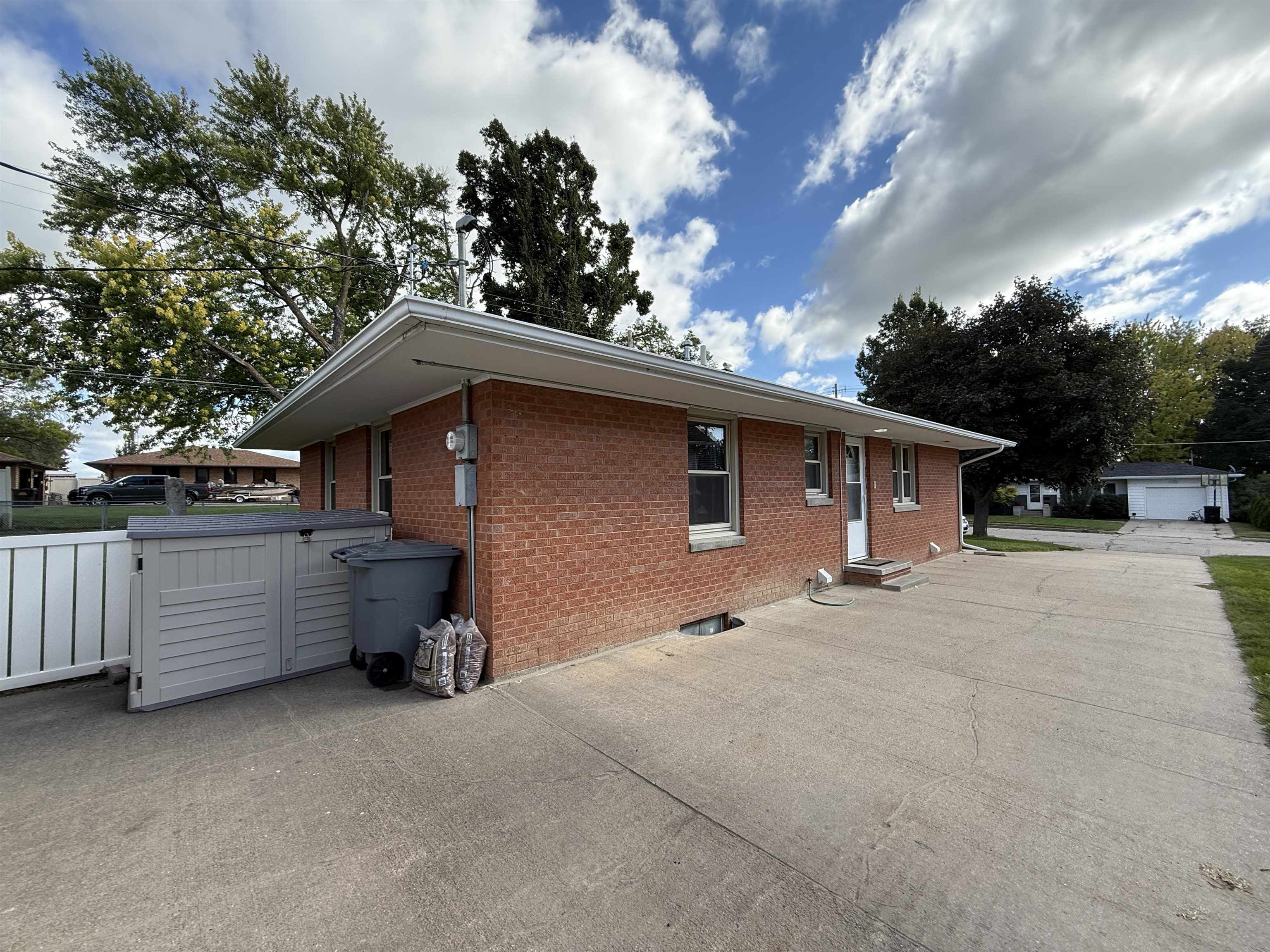 Norfolk, Nebraska 68701, United States, 3 Bedrooms Bedrooms, ,2 BathroomsBathrooms,Residential,Active,204761