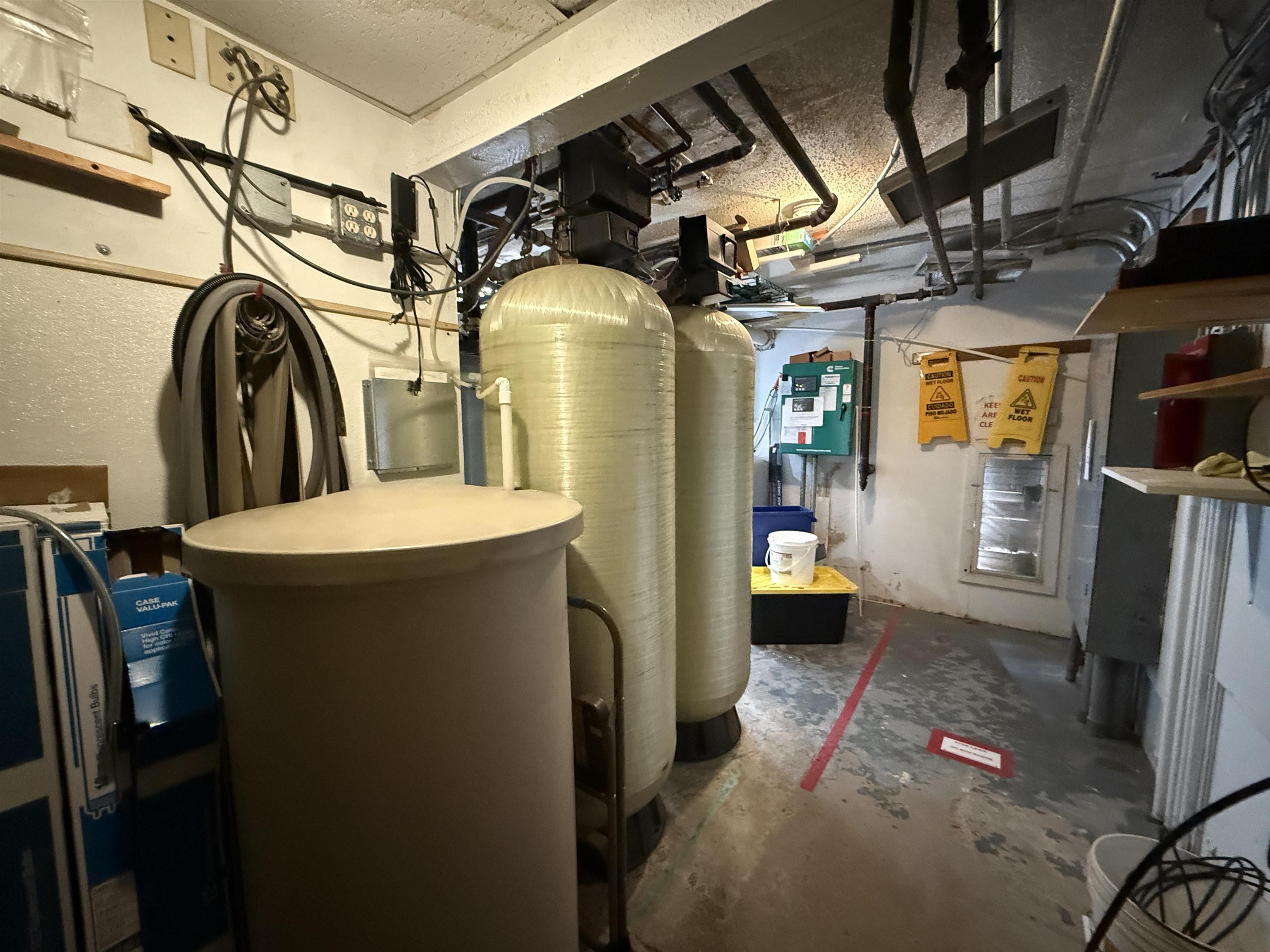 Laurel, Nebraska 68745, United States, 27 Bedrooms Bedrooms, ,35 BathroomsBathrooms,Residential,Active,210285