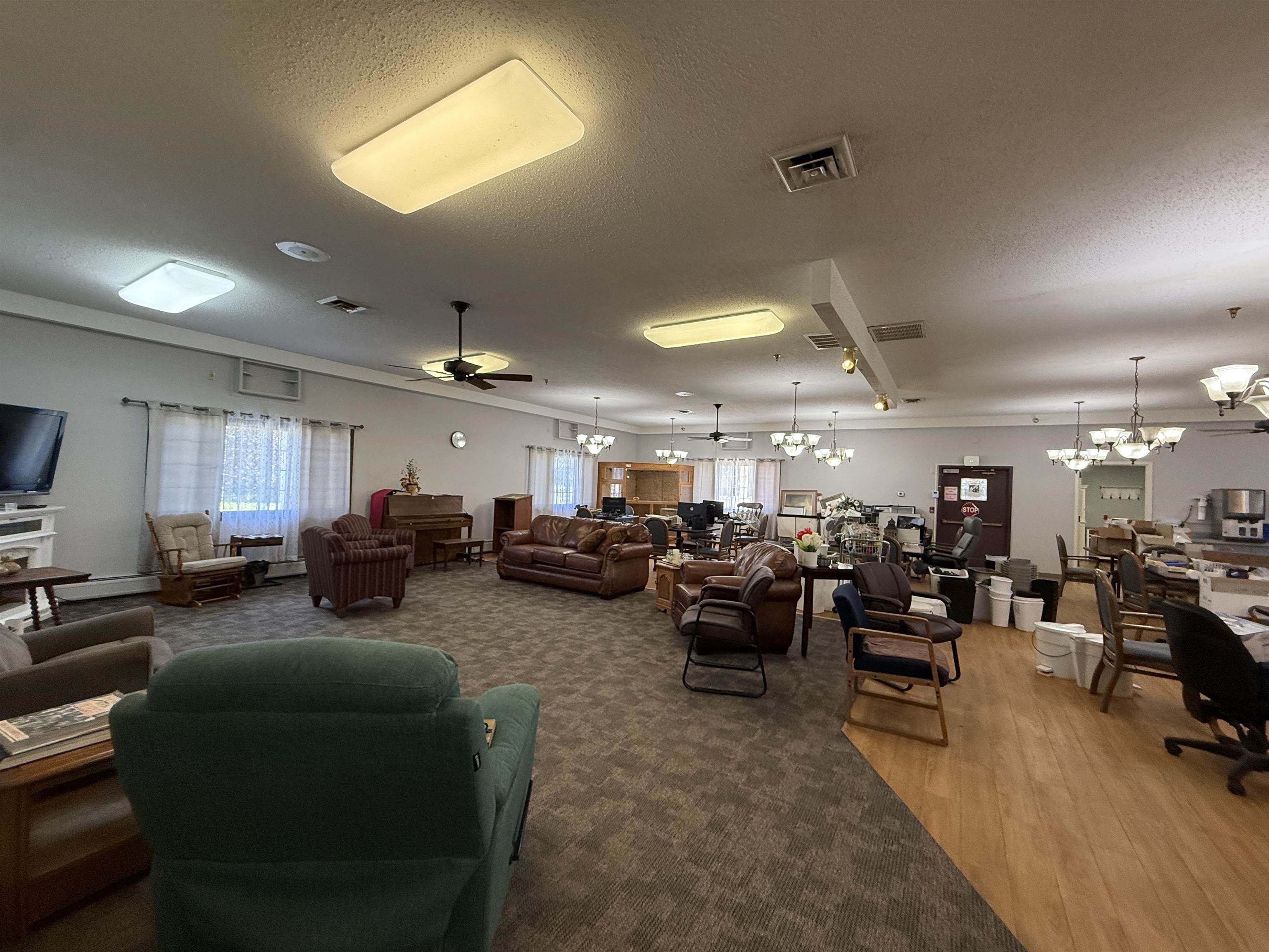 Laurel, Nebraska 68745, United States, 27 Bedrooms Bedrooms, ,35 BathroomsBathrooms,Residential,Active,210285