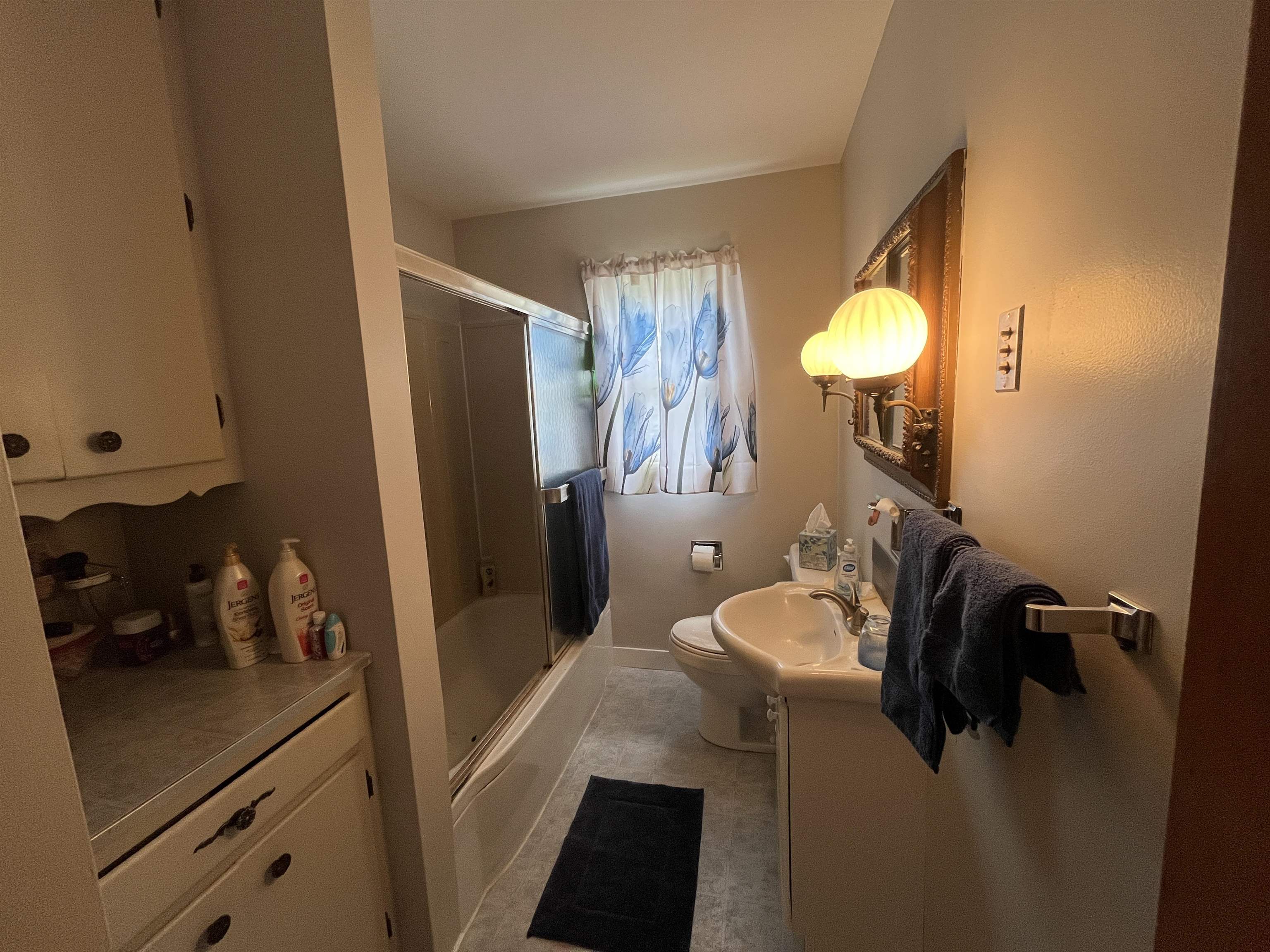 Norfolk, Nebraska 68701, United States, 3 Bedrooms Bedrooms, ,1 BathroomBathrooms,Residential,Active,48426