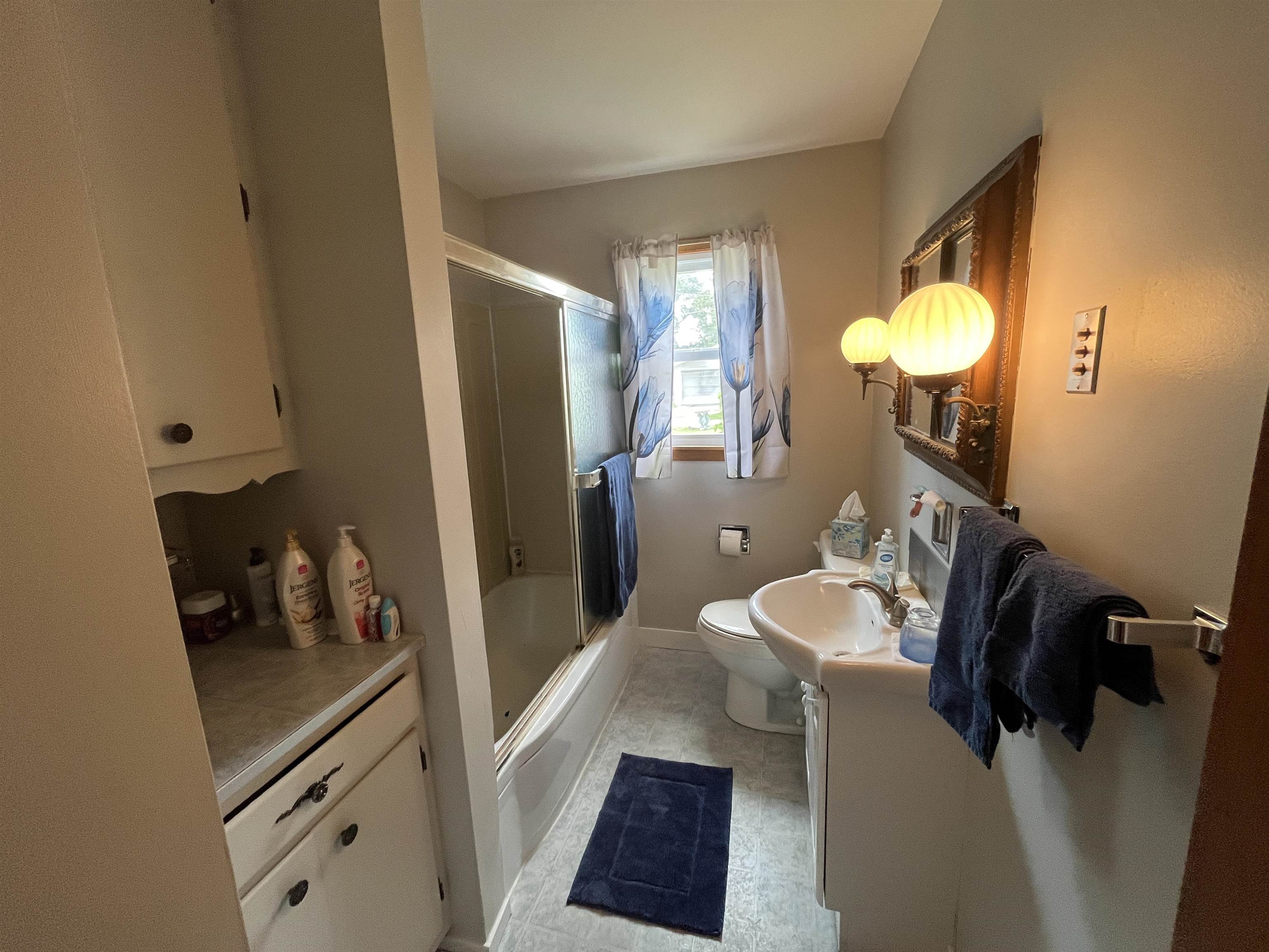 Norfolk, Nebraska 68701, United States, 3 Bedrooms Bedrooms, ,1 BathroomBathrooms,Residential,Active,48426