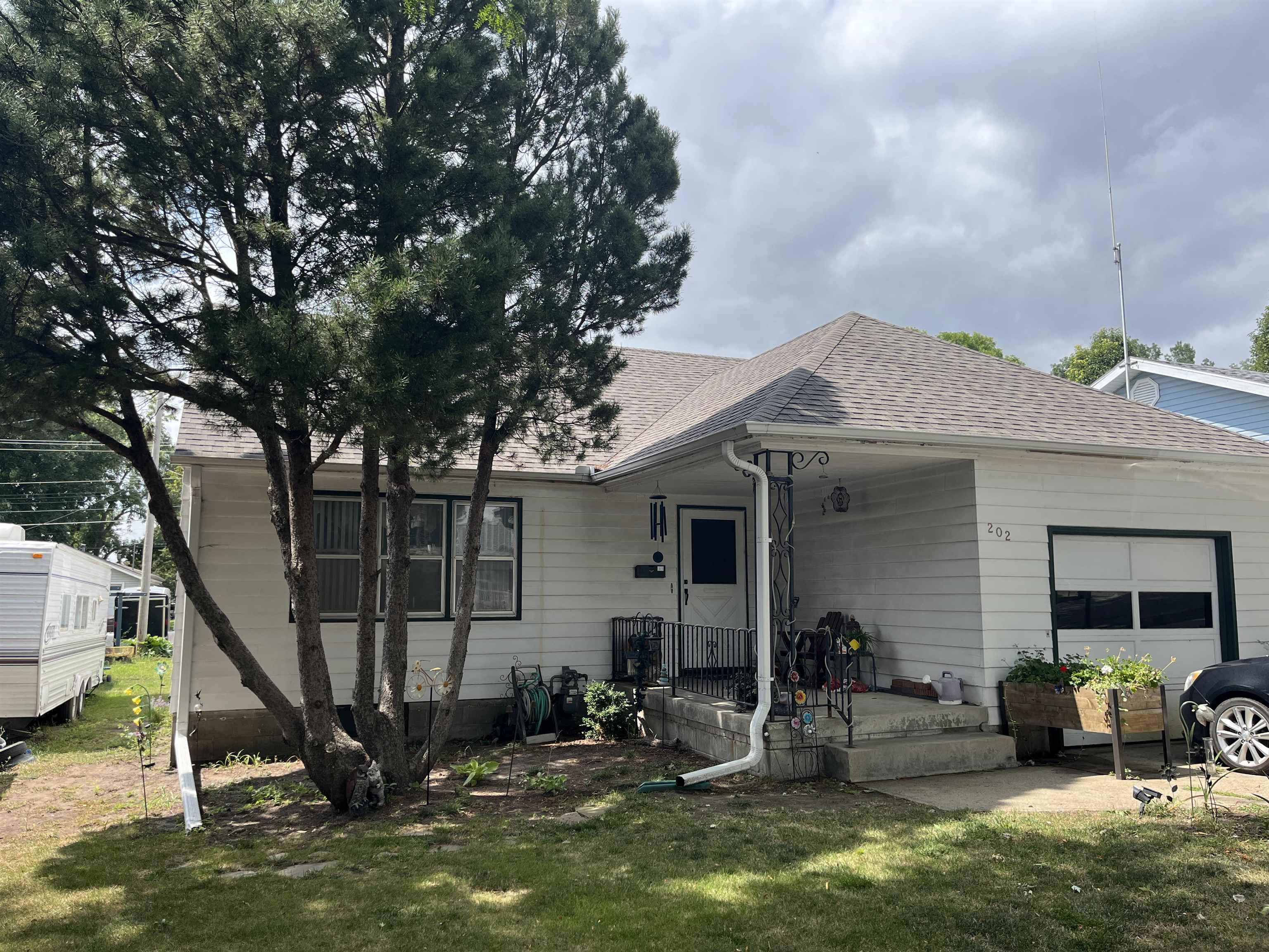 Norfolk, Nebraska 68701, United States, 3 Bedrooms Bedrooms, ,1 BathroomBathrooms,Residential,Active,48426