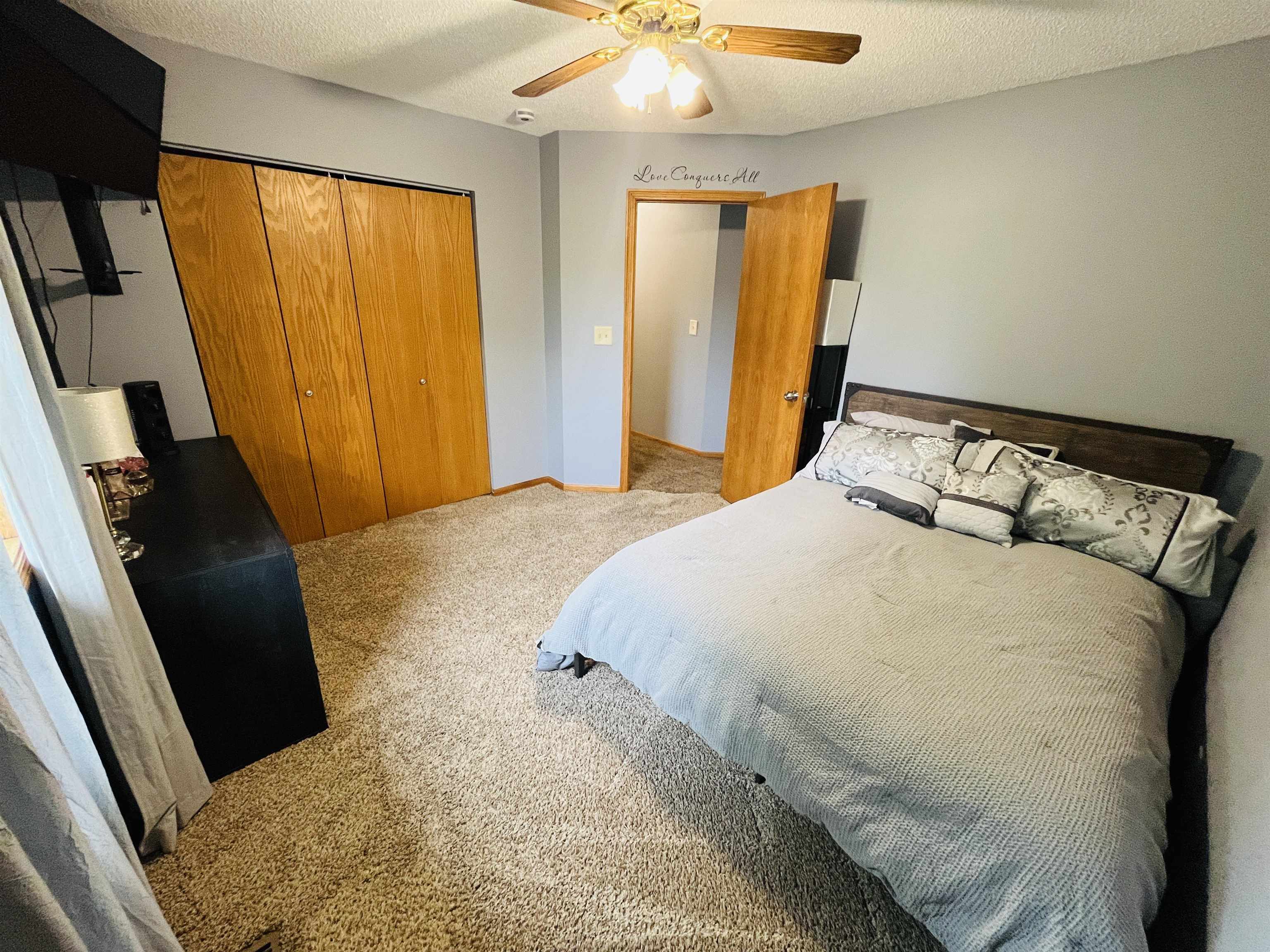 Norfolk, Nebraska 68701, United States, 3 Bedrooms Bedrooms, ,2 BathroomsBathrooms,Residential,Pending,146056