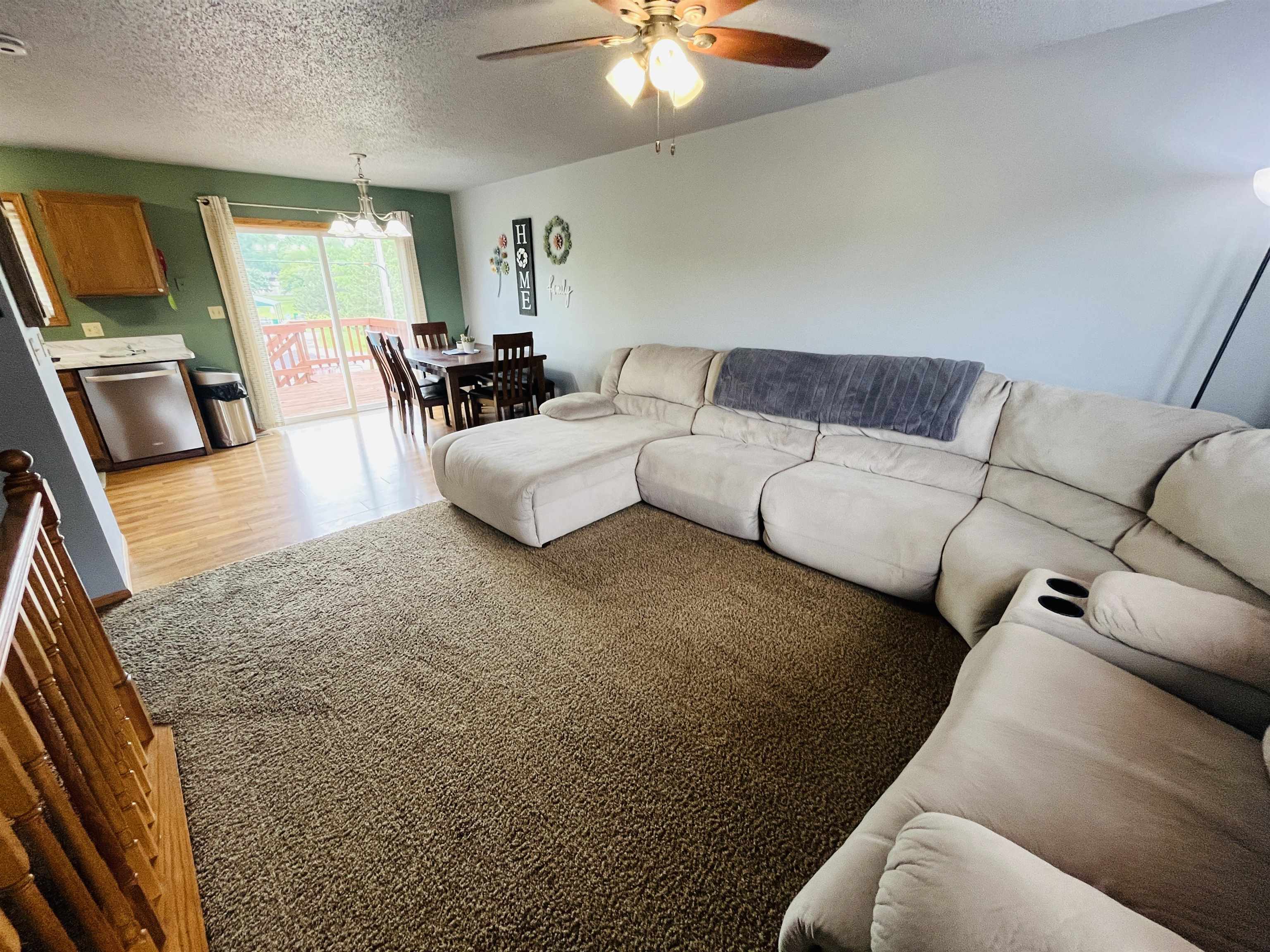 Norfolk, Nebraska 68701, United States, 3 Bedrooms Bedrooms, ,2 BathroomsBathrooms,Residential,Pending,146056