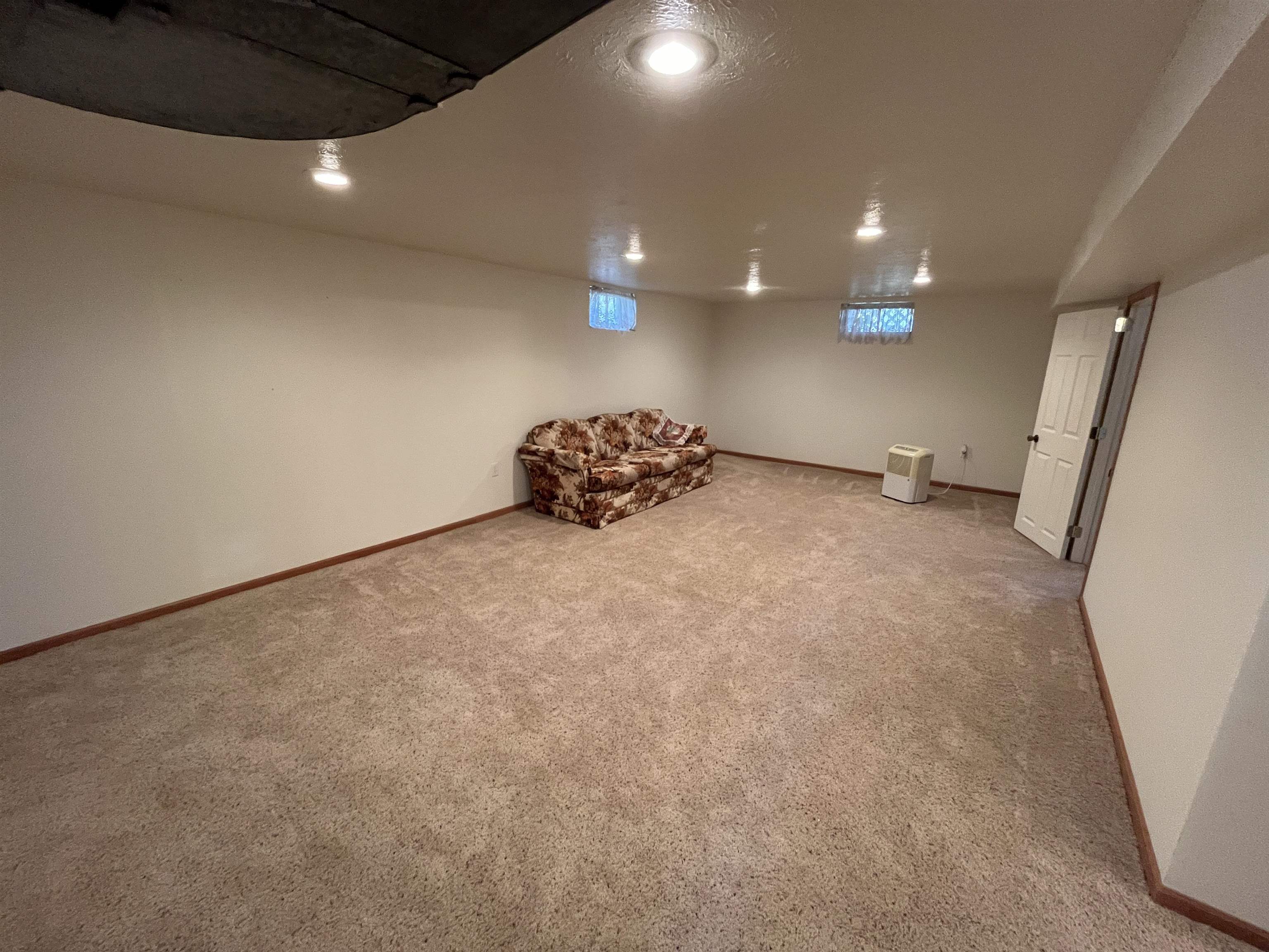 Plainview, Nebraska 68769, United States, 2 Bedrooms Bedrooms, ,2 BathroomsBathrooms,Residential,Active,235413