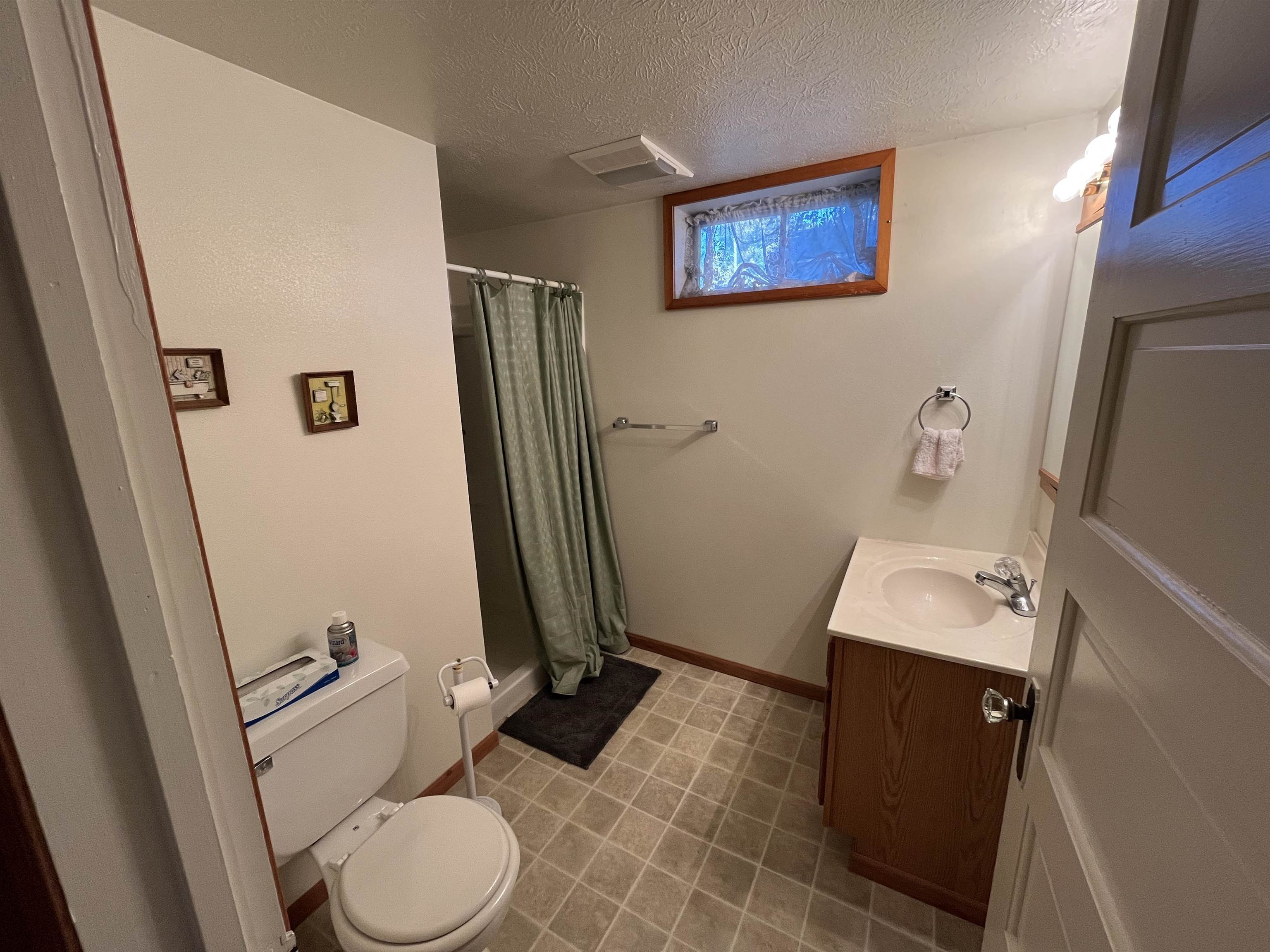 Plainview, Nebraska 68769, United States, 2 Bedrooms Bedrooms, ,2 BathroomsBathrooms,Residential,Active,235413