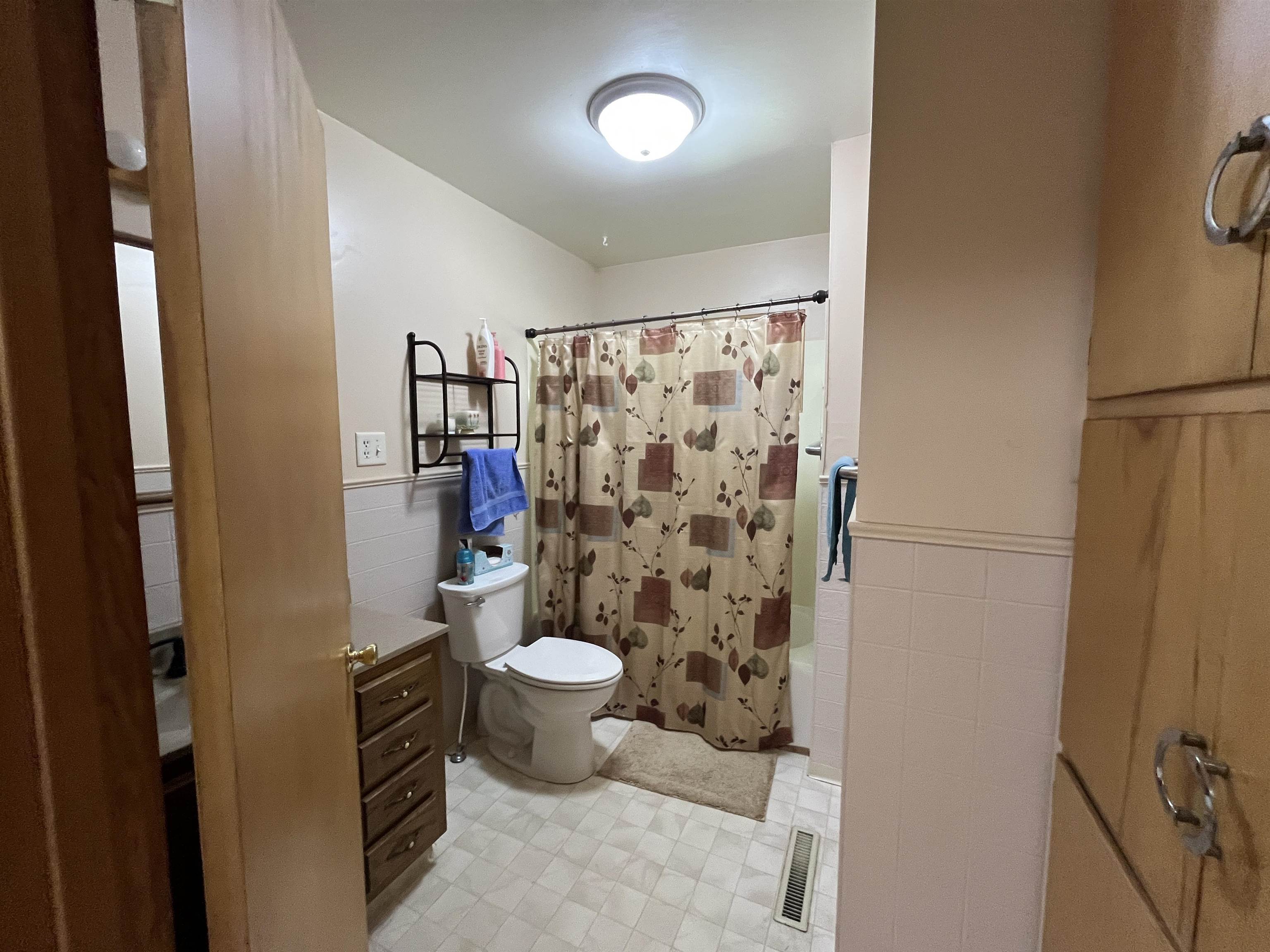 Plainview, Nebraska 68769, United States, 2 Bedrooms Bedrooms, ,2 BathroomsBathrooms,Residential,Active,235413