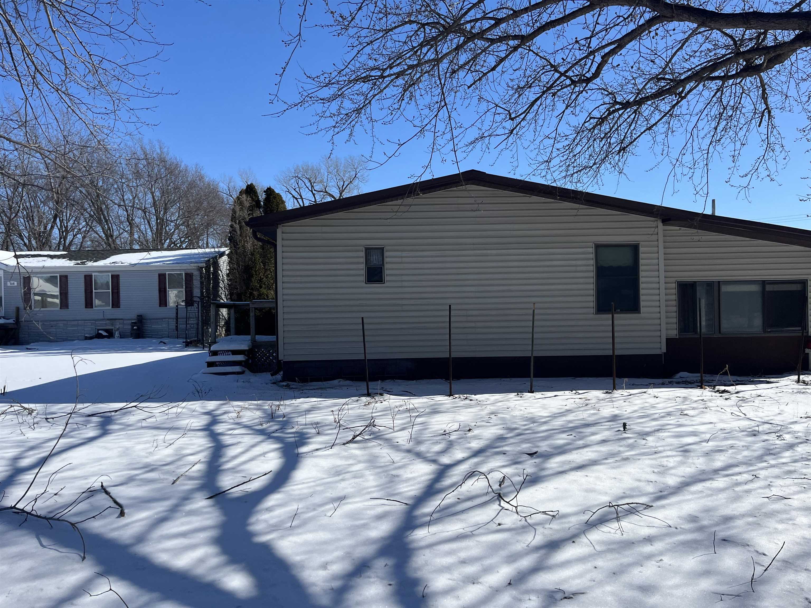 Pierce, Nebraska 68767, United States, 3 Bedrooms Bedrooms, ,2 BathroomsBathrooms,Residential,Active,715