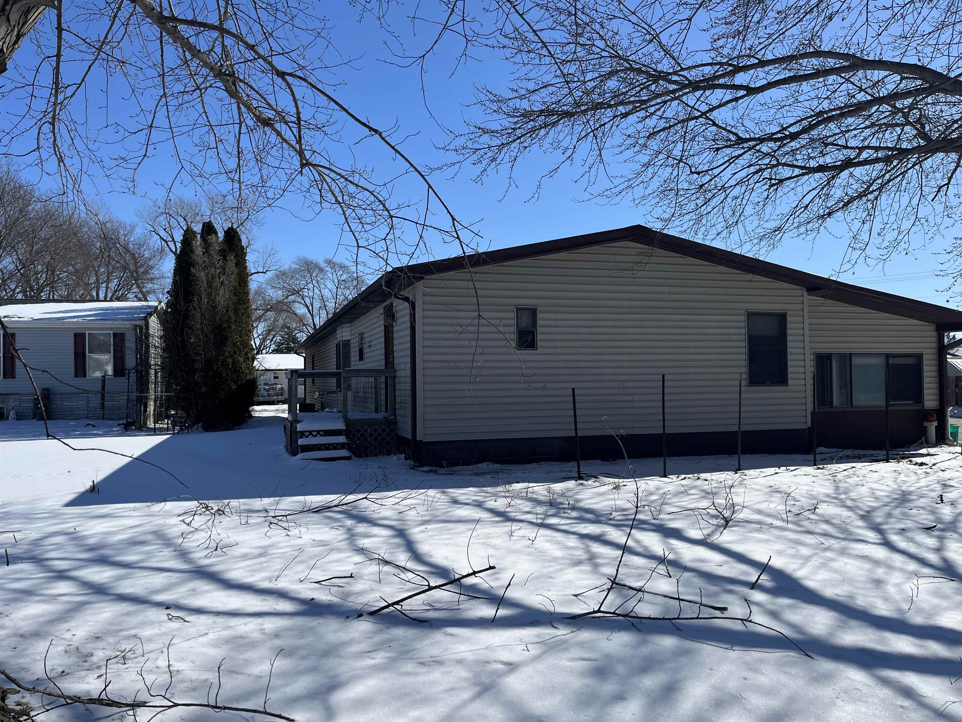 Pierce, Nebraska 68767, United States, 3 Bedrooms Bedrooms, ,2 BathroomsBathrooms,Residential,Active,715