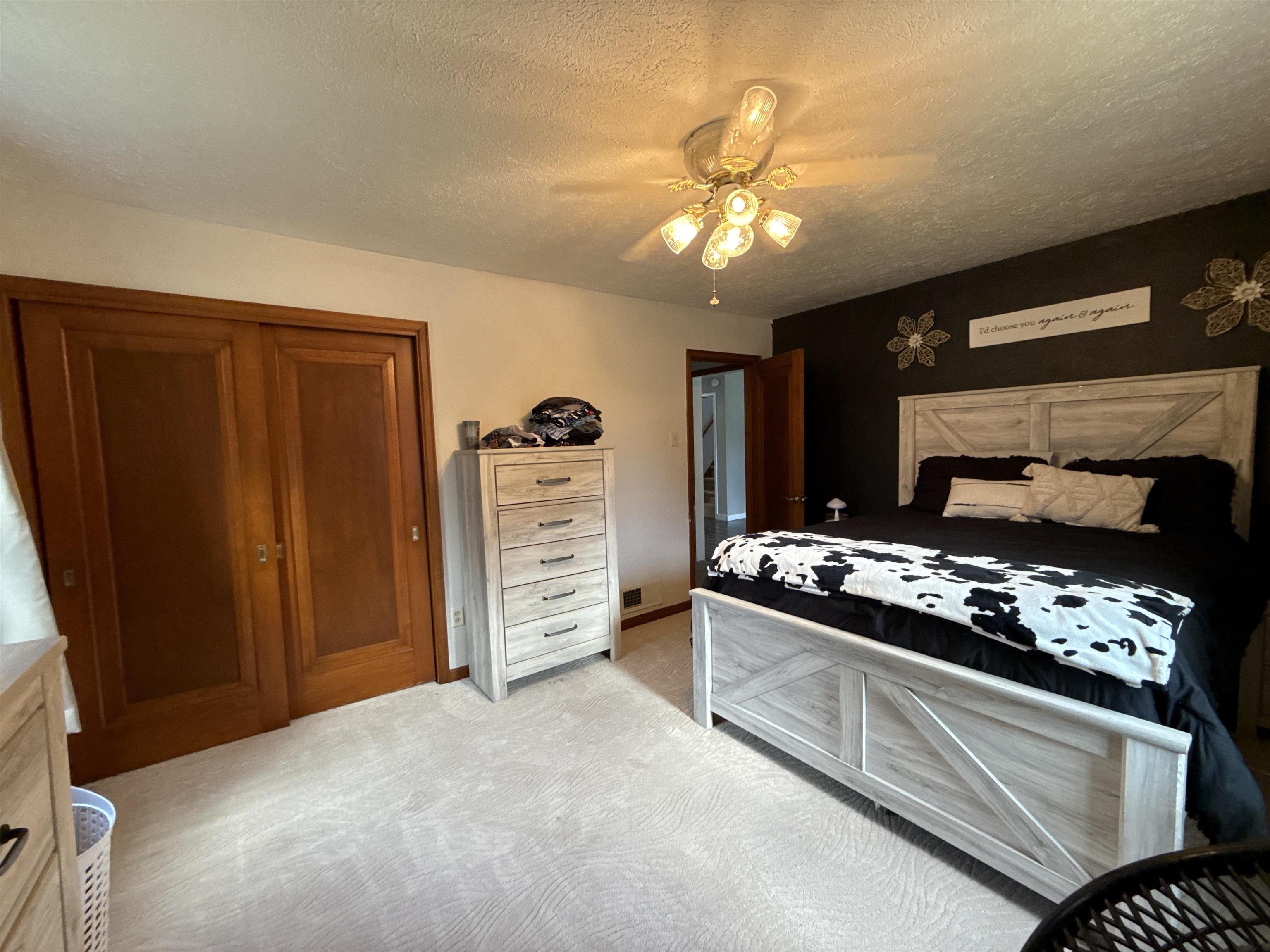 Plainview, Nebraska 68769, United States, 3 Bedrooms Bedrooms, ,3 BathroomsBathrooms,Residential,Active,170304