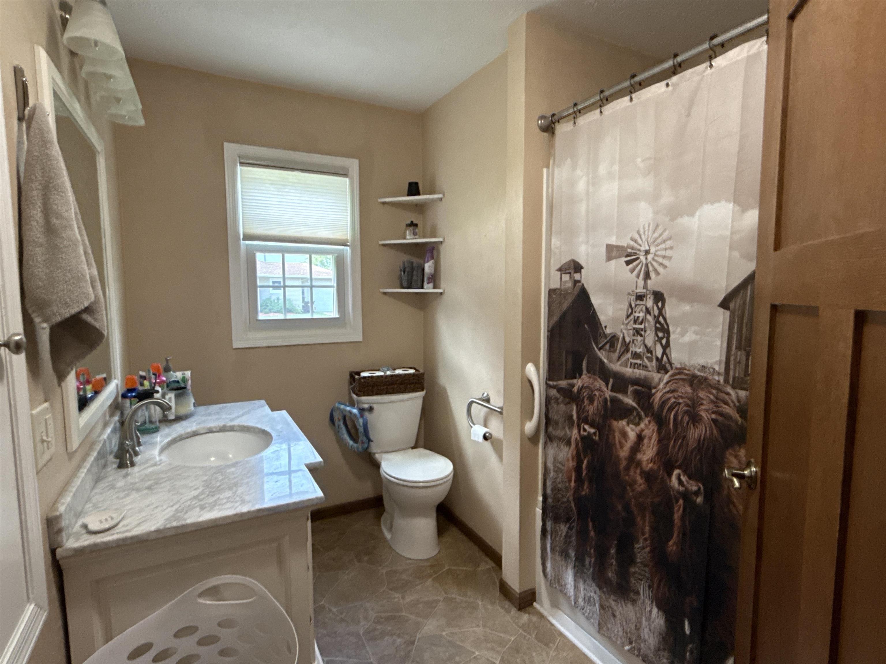 Plainview, Nebraska 68769, United States, 3 Bedrooms Bedrooms, ,3 BathroomsBathrooms,Residential,Active,170304