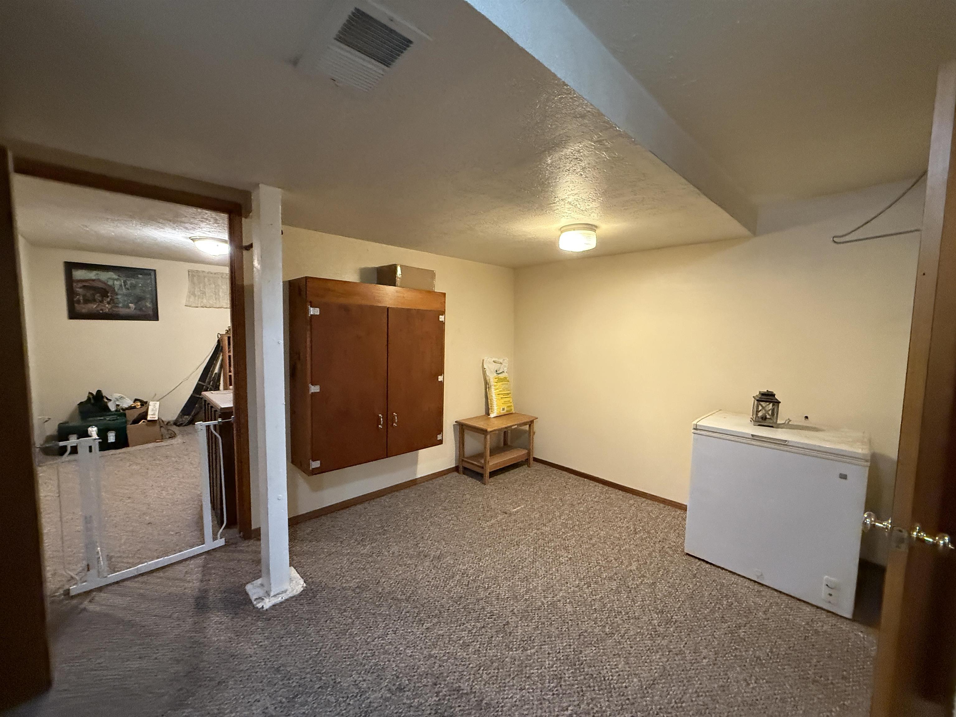 Plainview, Nebraska 68769, United States, 3 Bedrooms Bedrooms, ,3 BathroomsBathrooms,Residential,Active,170304