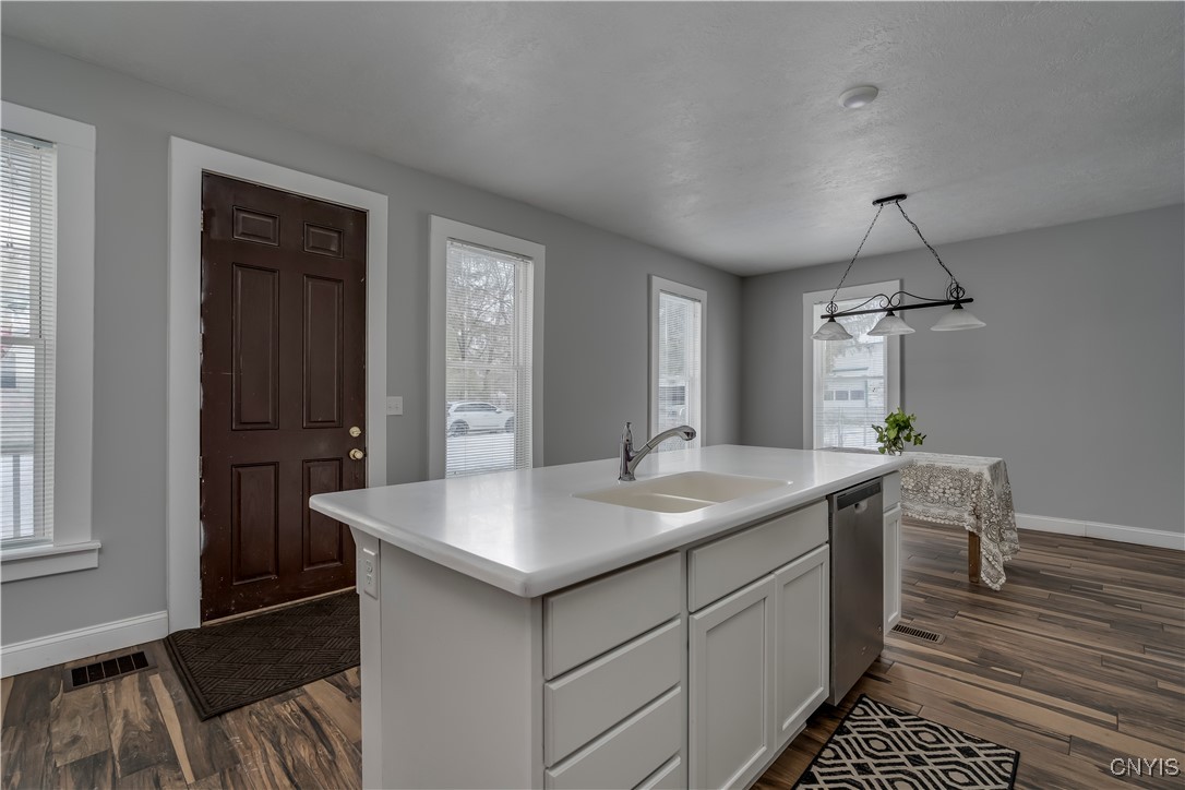 21 Antwerp Street, Philadelphia, New York image 5