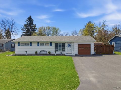 Photo of 120 Frier Lane, Lenox, NY 13163 (MLS # S1674149)