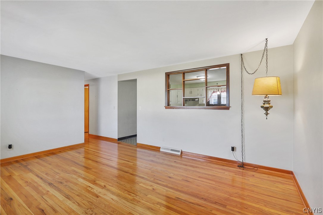 129 Noble Avenue