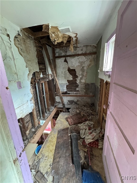1628 Miller Street, Utica, New York image 6