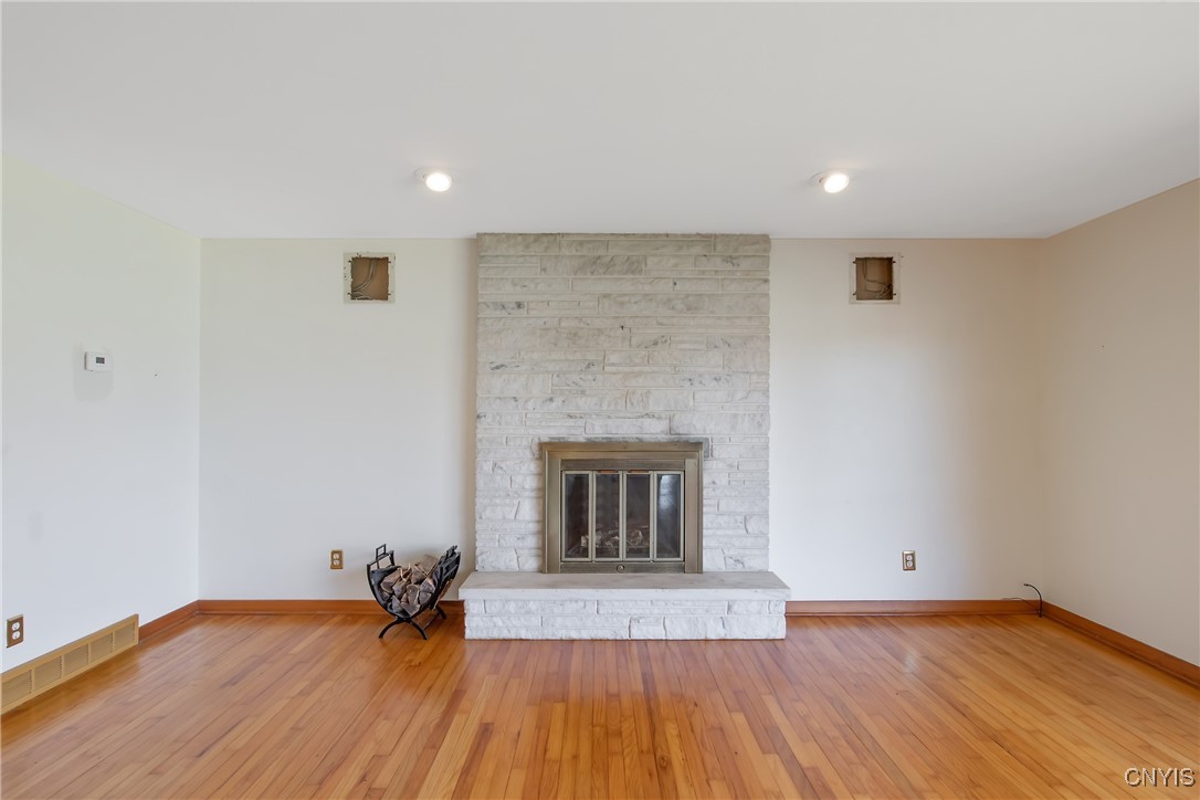 4407 Riviera Drive, Clay, New York image 6