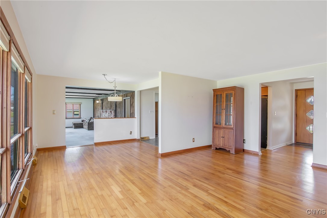 4407 Riviera Drive, Clay, New York image 8