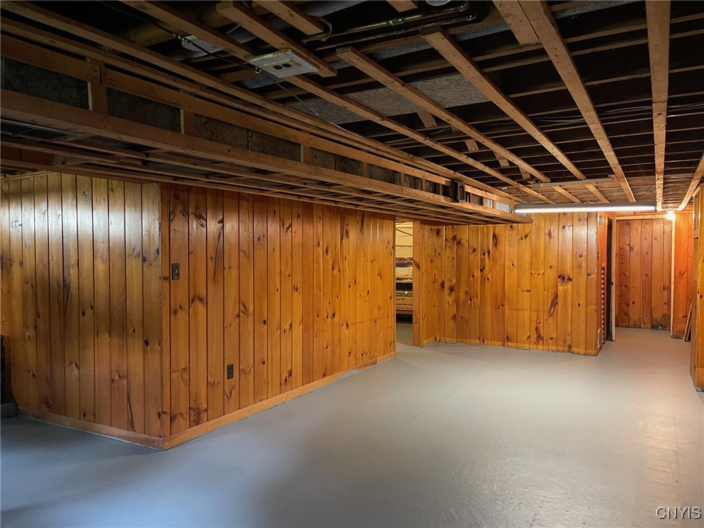 3840 W 11th Street, Vernon, New York image 35