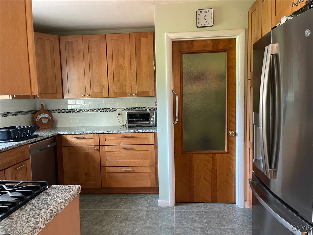 3840 W 11th Street, Vernon, New York image 17