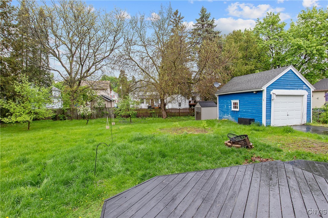 135 E Warrington Road, Syracuse, New York image 27
