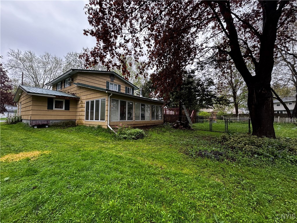 7650 Commodore Circle, Clay, New York image 19