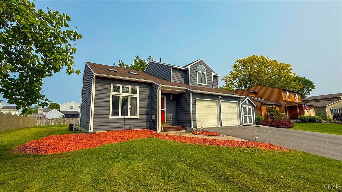 8602 Nazareth Drive, Cicero, New York image 1