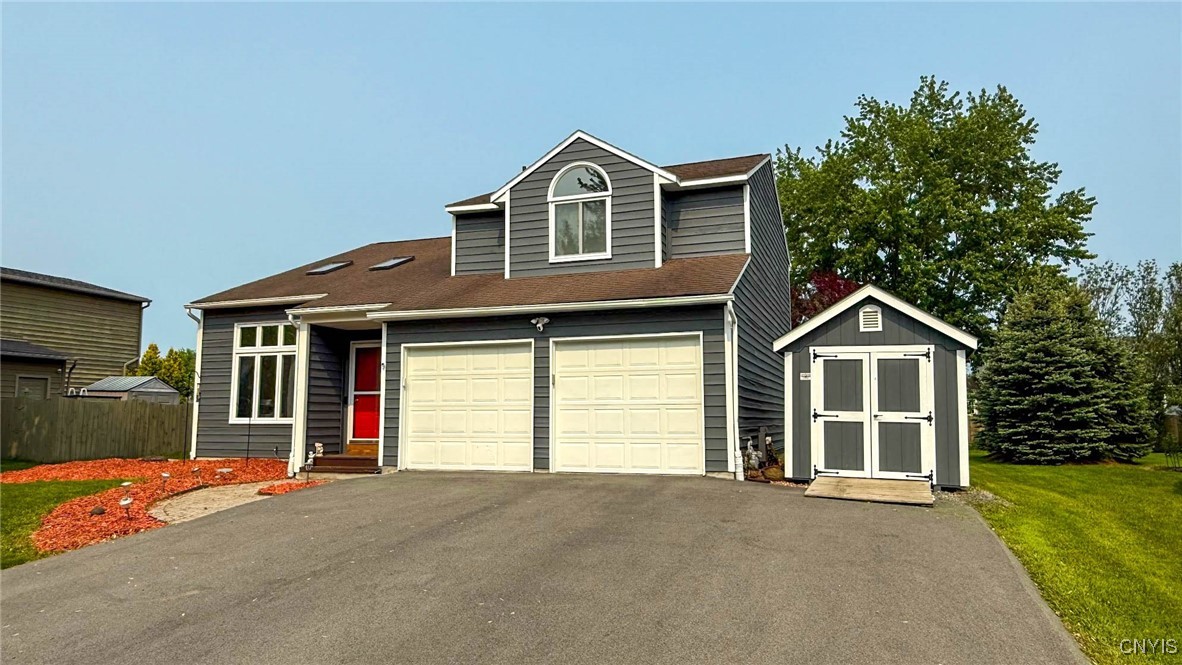 8602 Nazareth Drive, Cicero, New York image 2