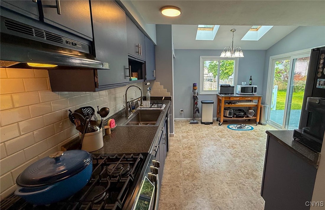 8602 Nazareth Drive, Cicero, New York image 10