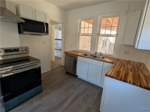 Tiny photo for 2505 Genesee Street, Utica, NY 13501 (MLS # S1724425)