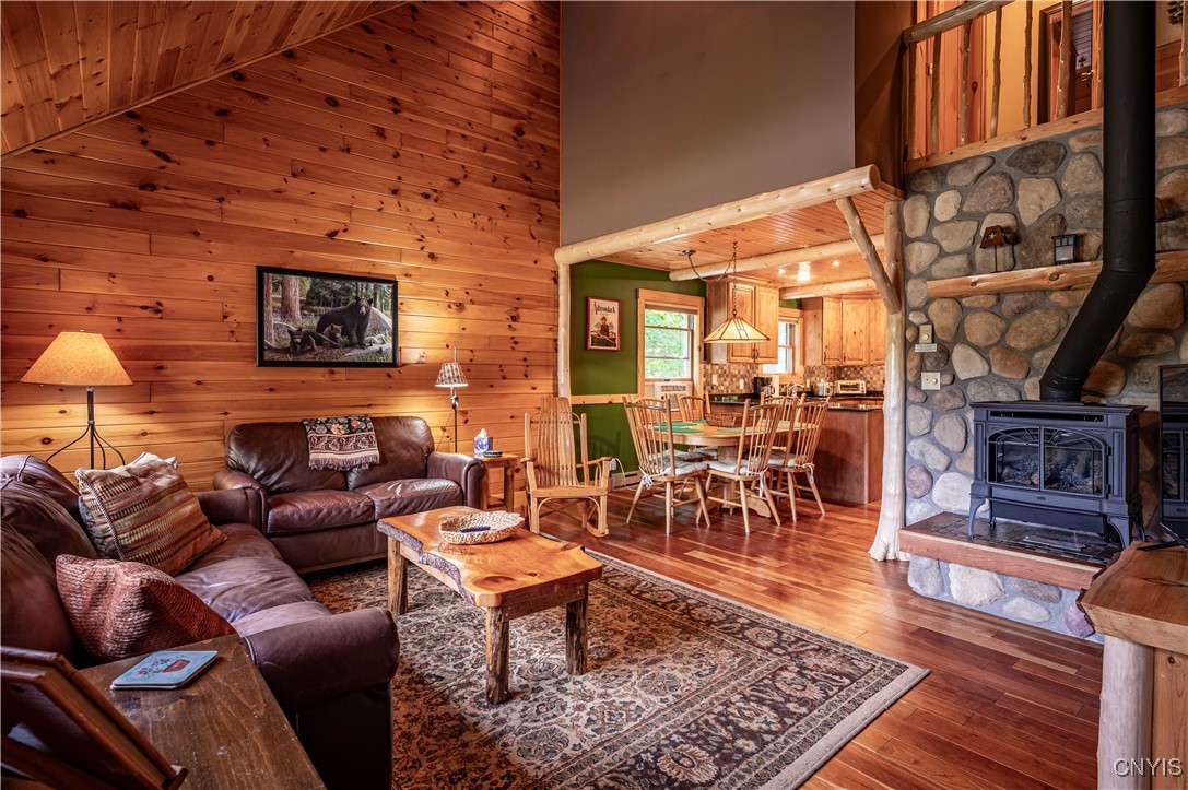 112 Holiday Drive