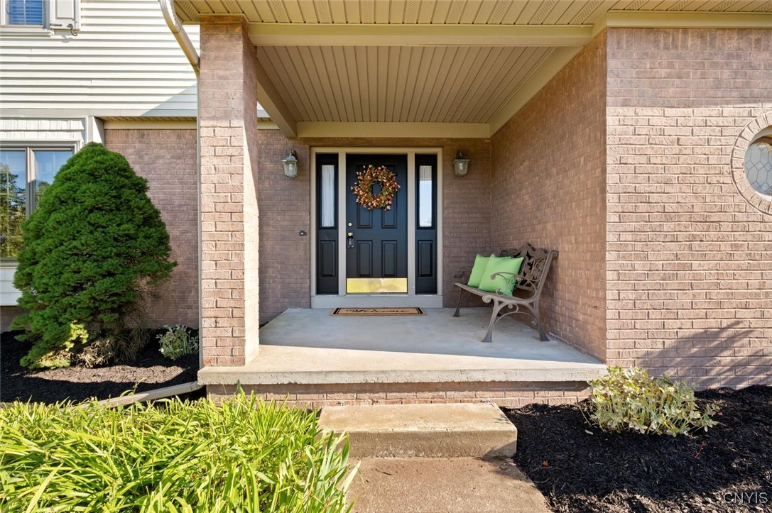 102 Briarwood Court