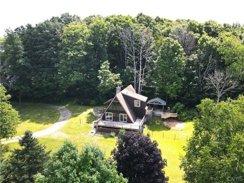 Homes For Sale - 7300 Hamilton Road<br/> Pompey, NY 13078