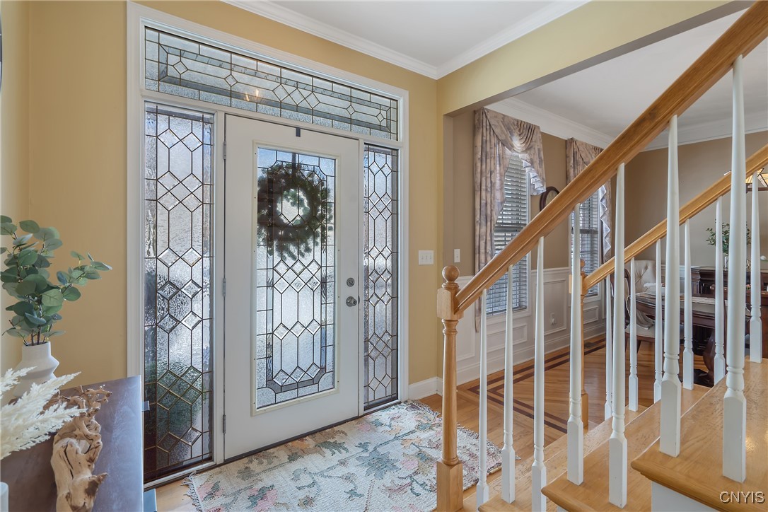 8195 Trellis Brook Lane, Clay, New York image 3