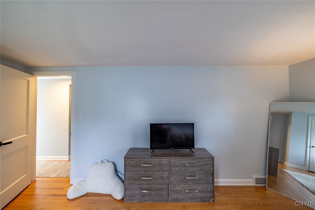 1425 Comstock Avenue, Syracuse, New York image 22